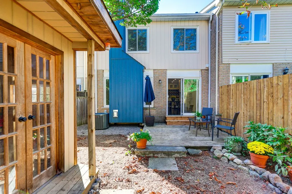 89 REGINALD Crescent