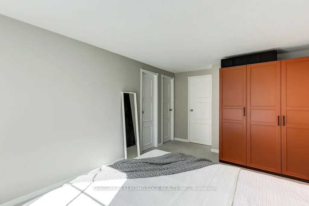 89 REGINALD Crescent