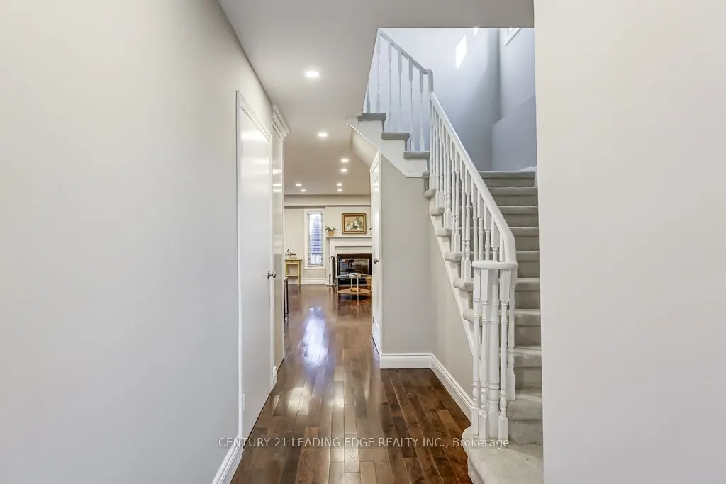 89 REGINALD Crescent