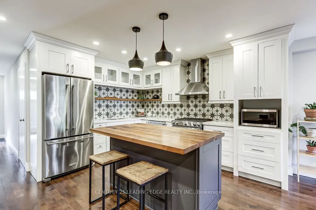 89 REGINALD Crescent