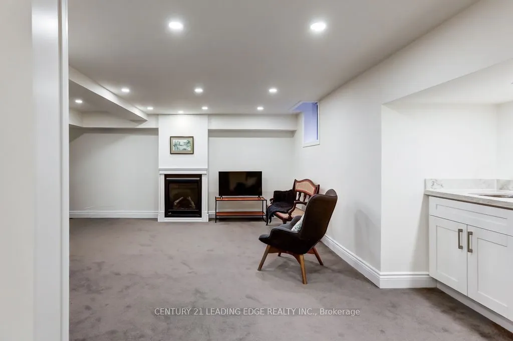 89 REGINALD Crescent