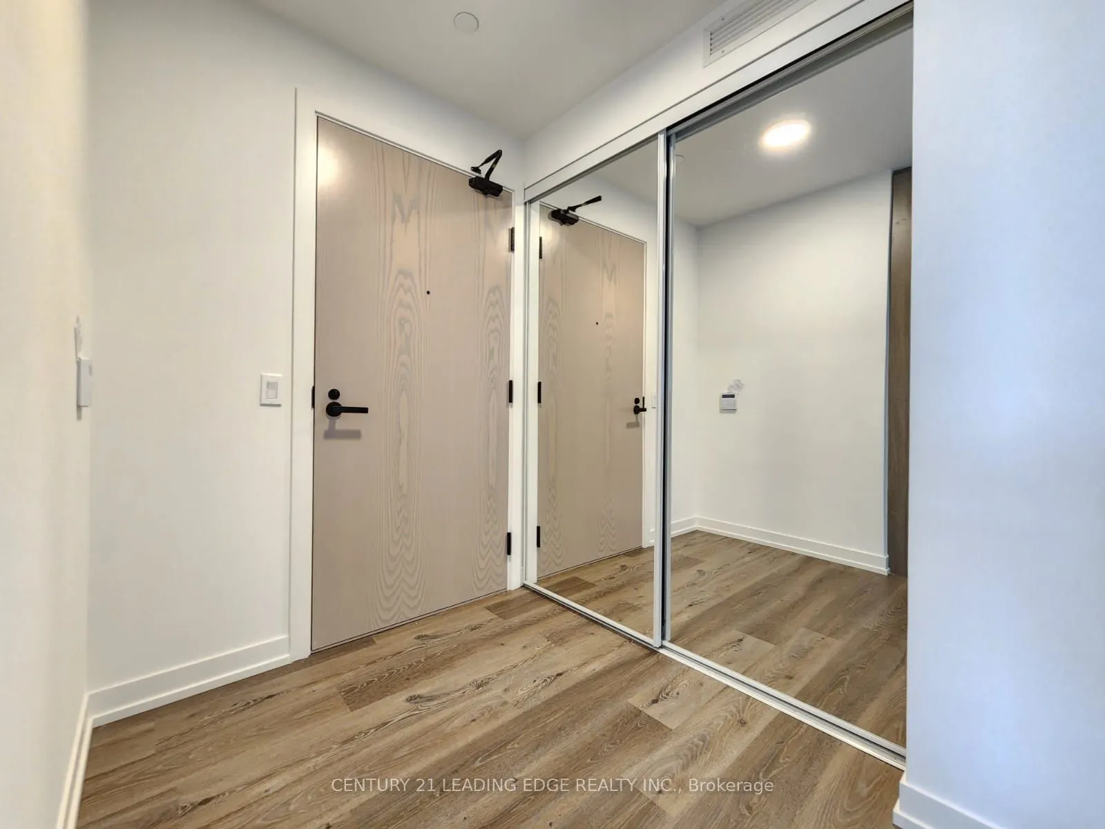 28 Interchange Way, #4210