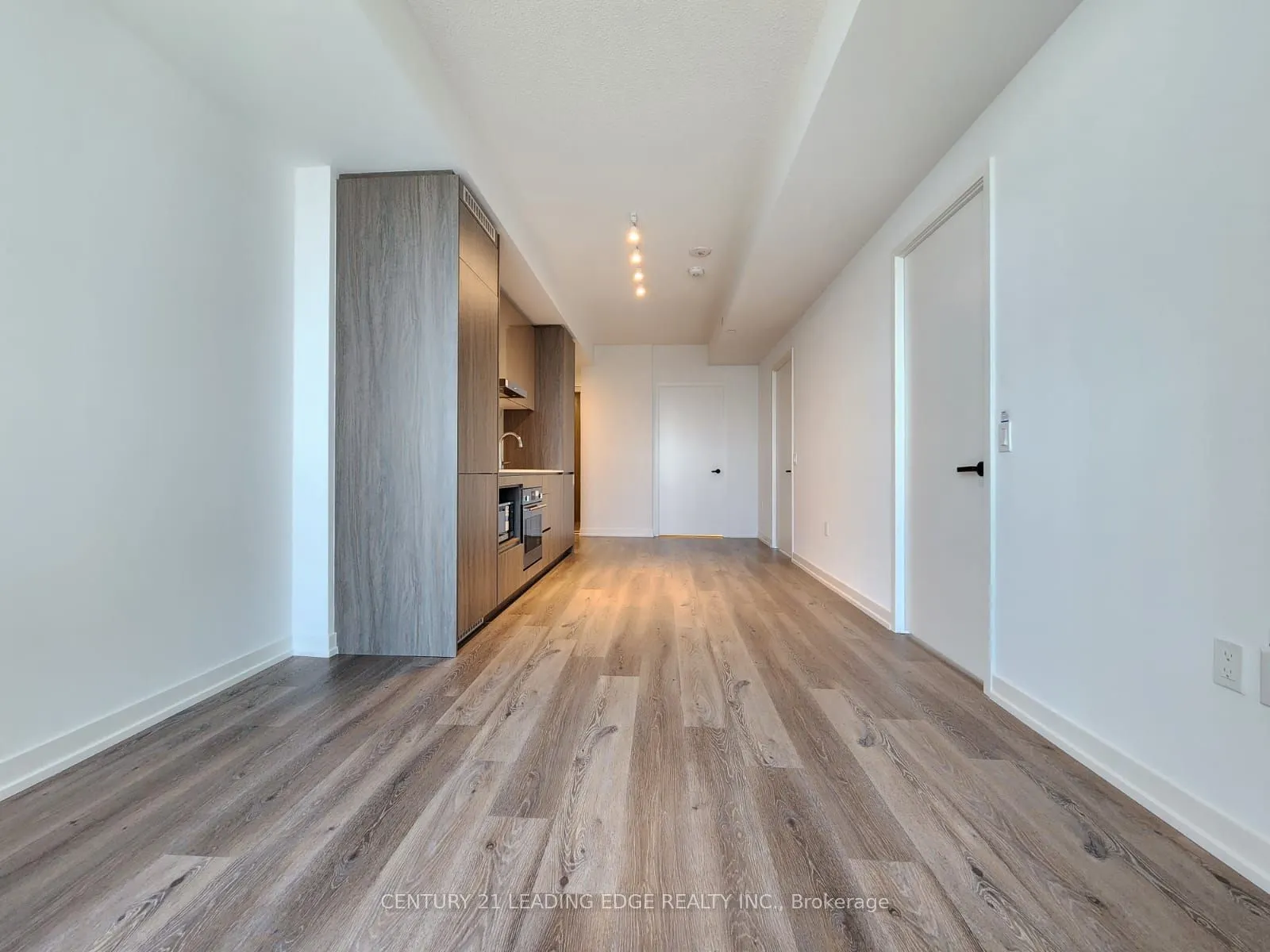 28 Interchange Way, #4210
