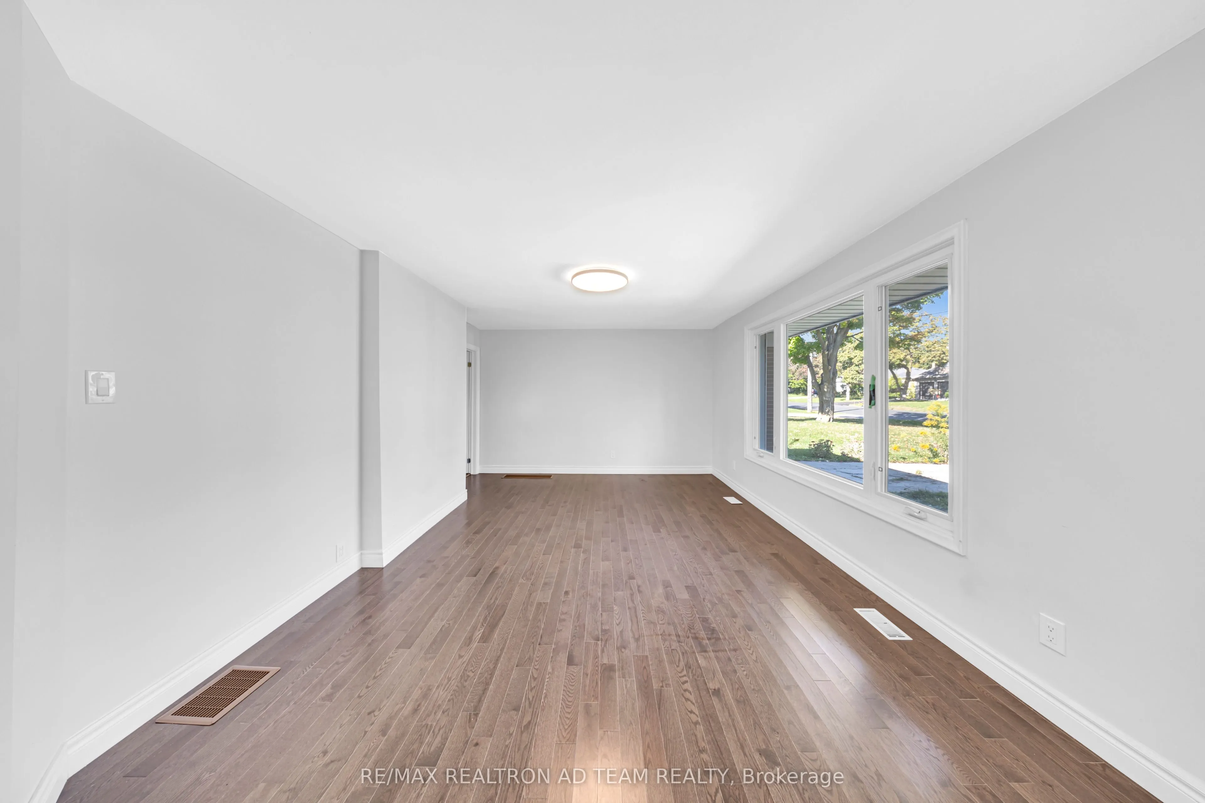18 Windridge Drive, #Main
