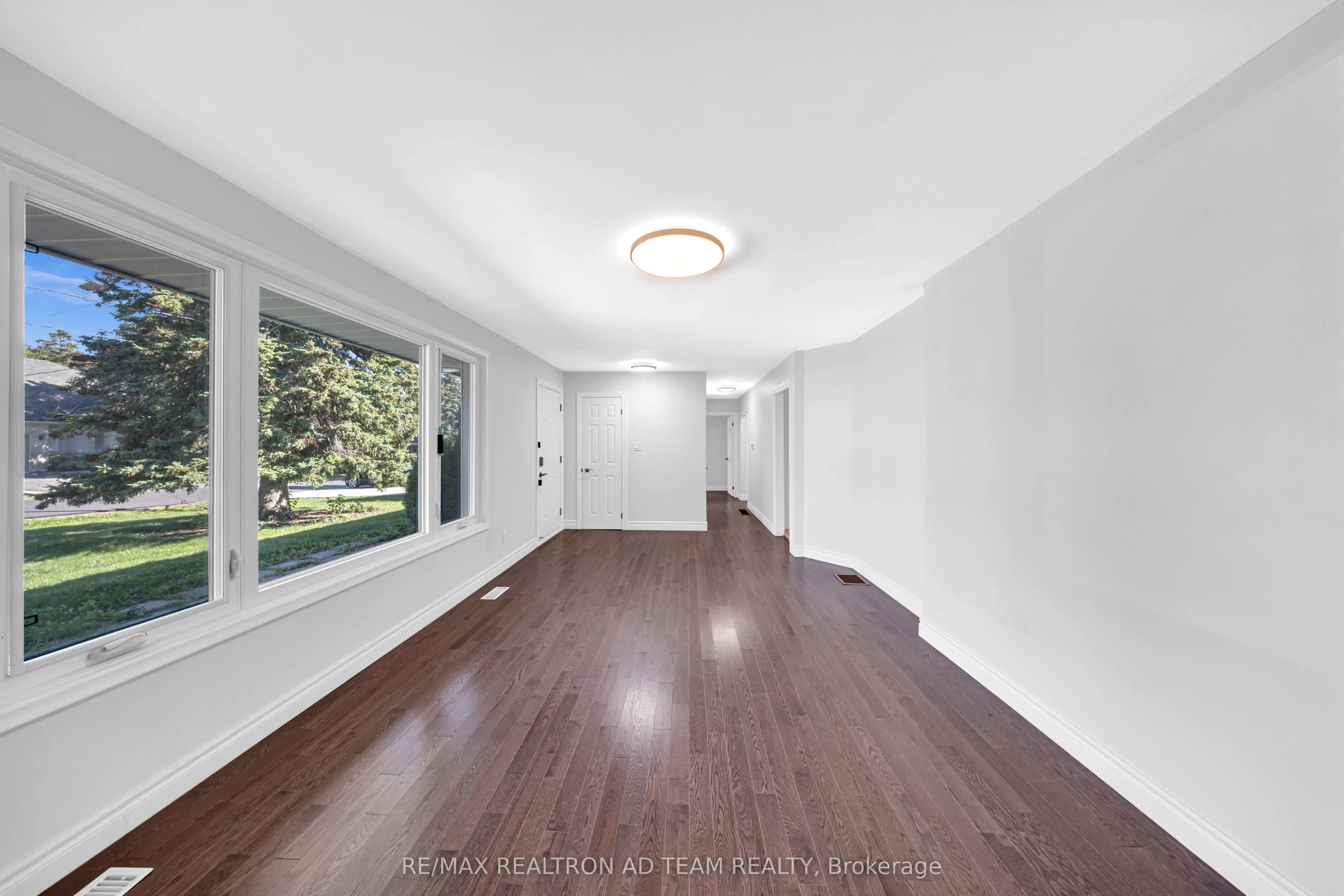 18 Windridge Drive, #Main