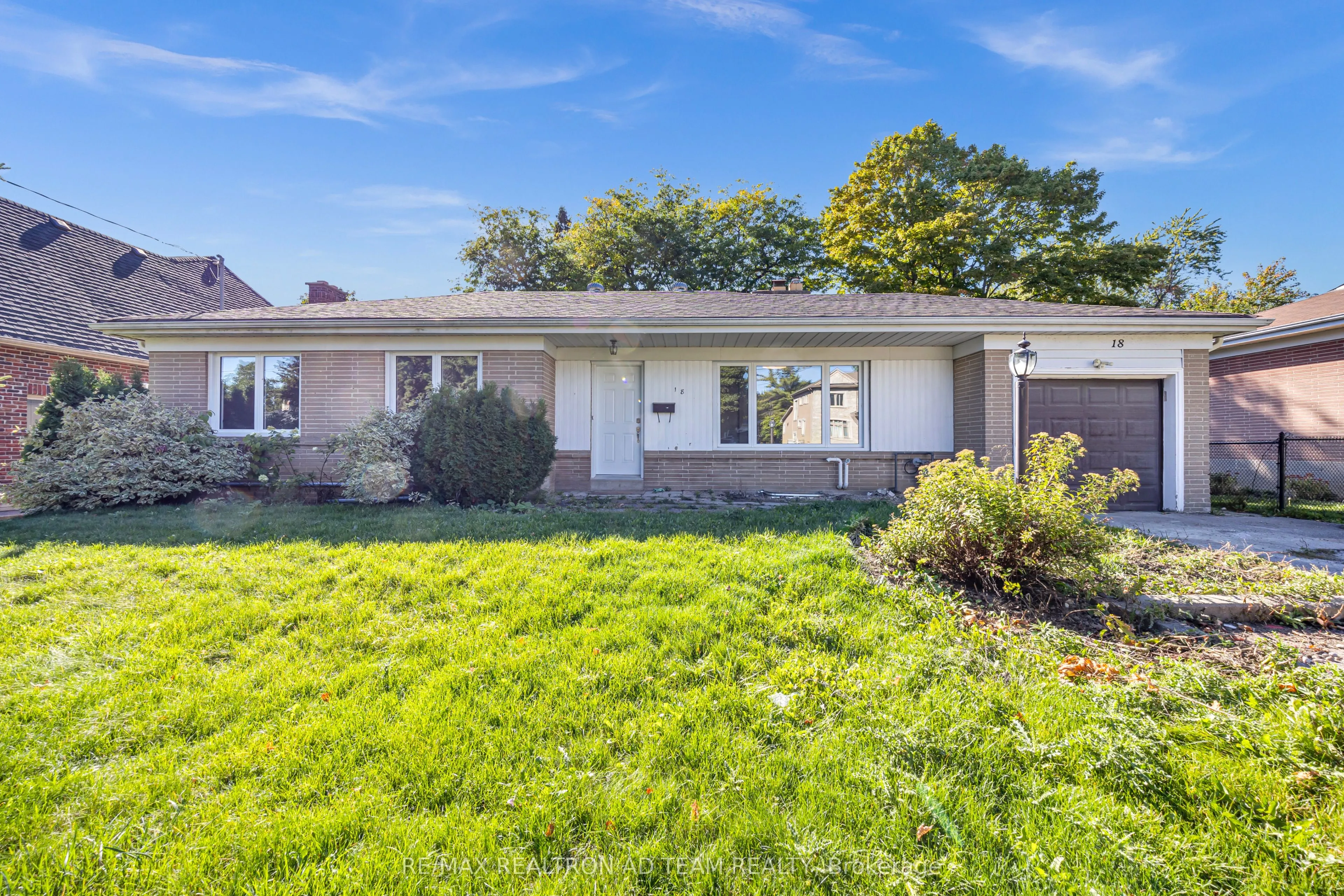 18 Windridge Drive, #Main
