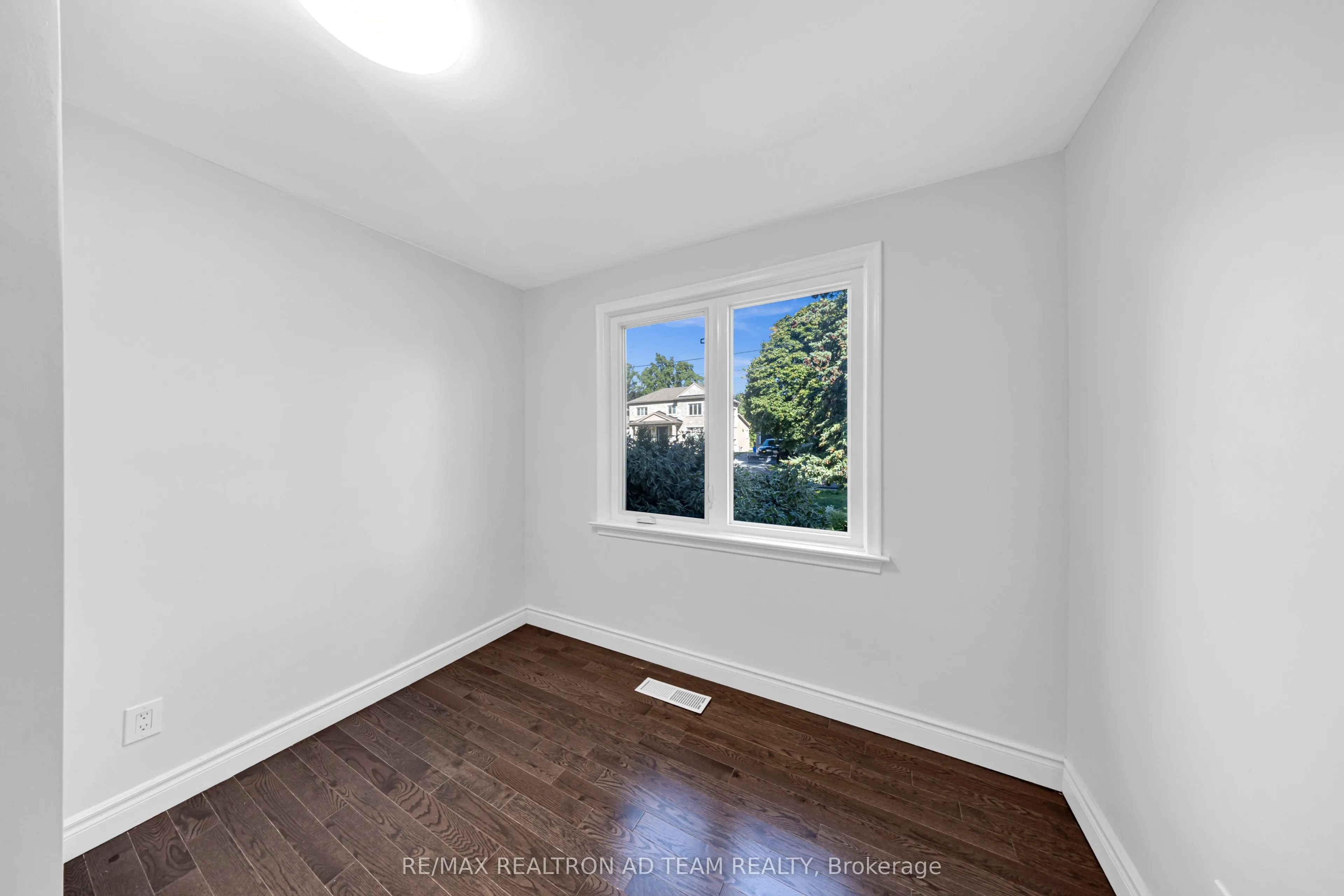 18 Windridge Drive, #Main