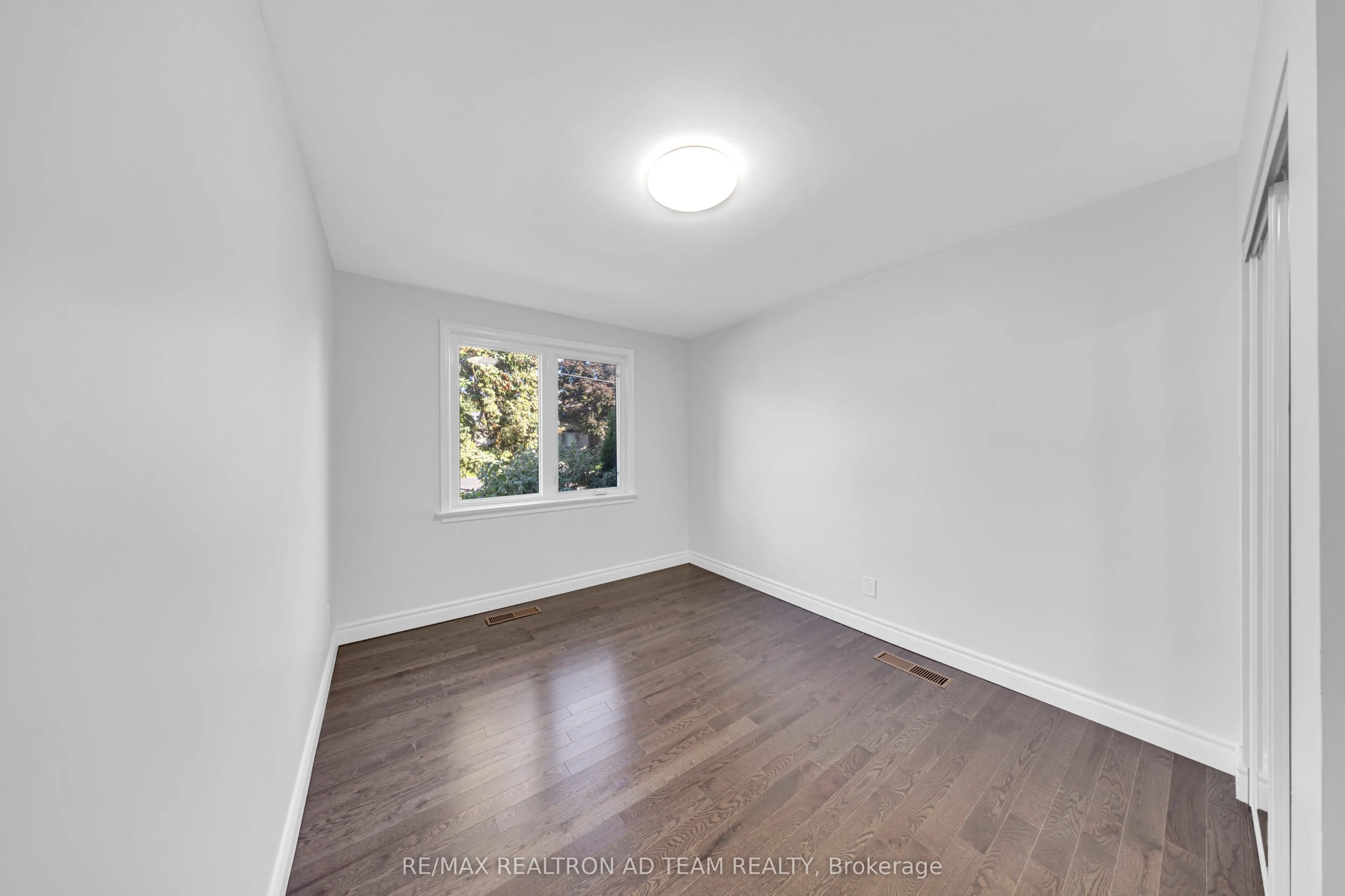 18 Windridge Drive, #Main