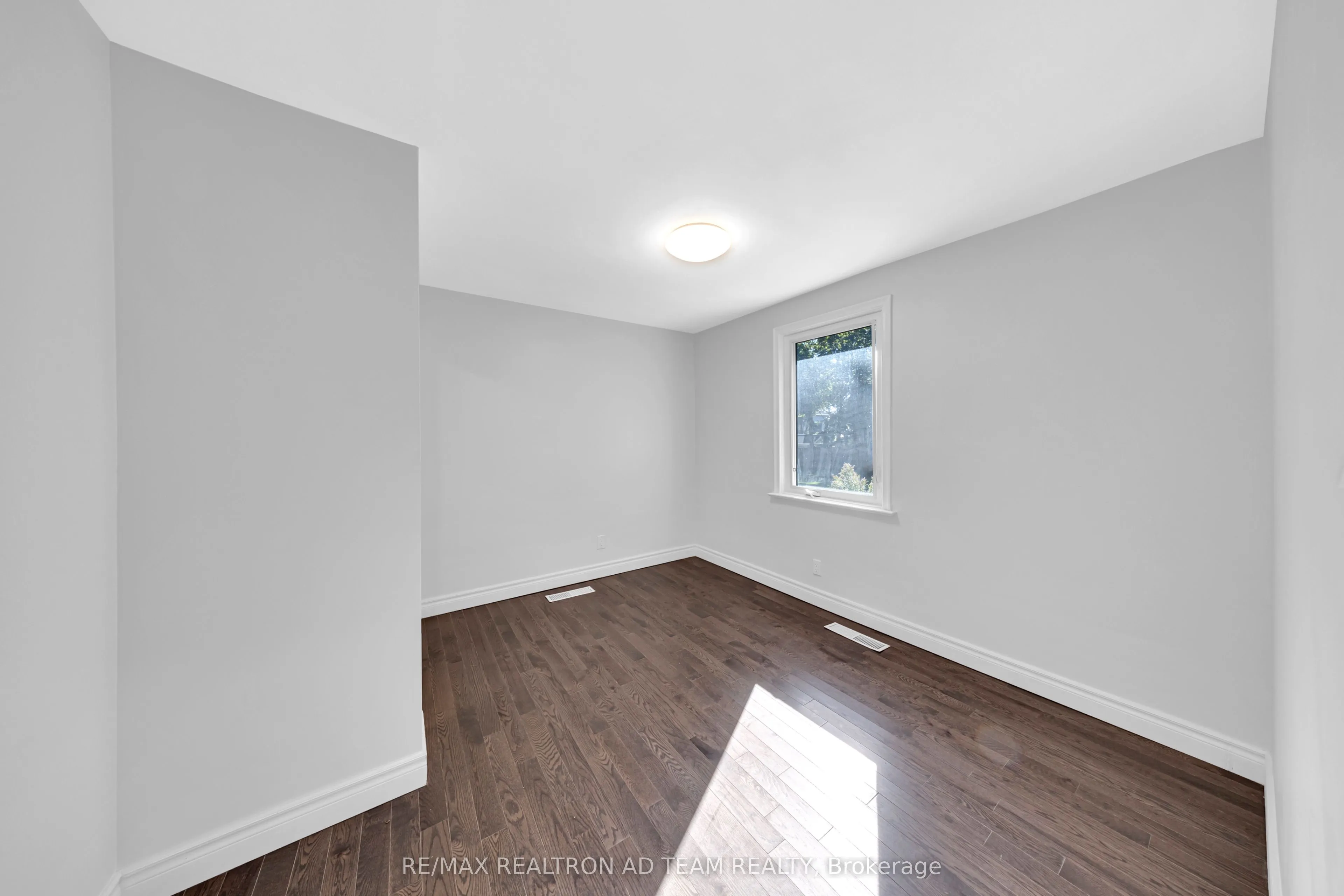 18 Windridge Drive, #Main