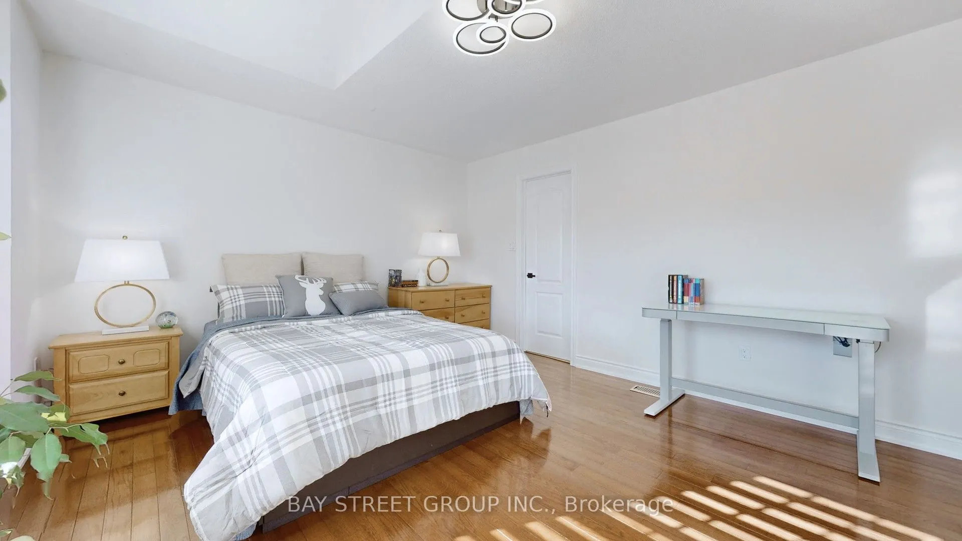 115 COLESBROOK Road