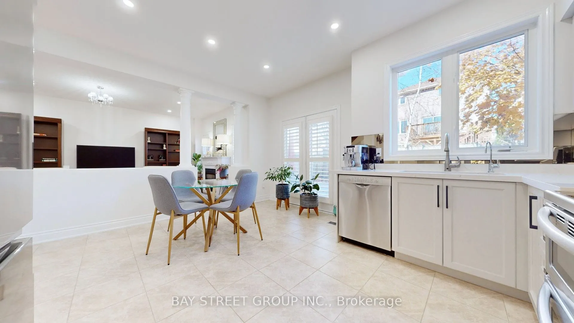 115 COLESBROOK Road