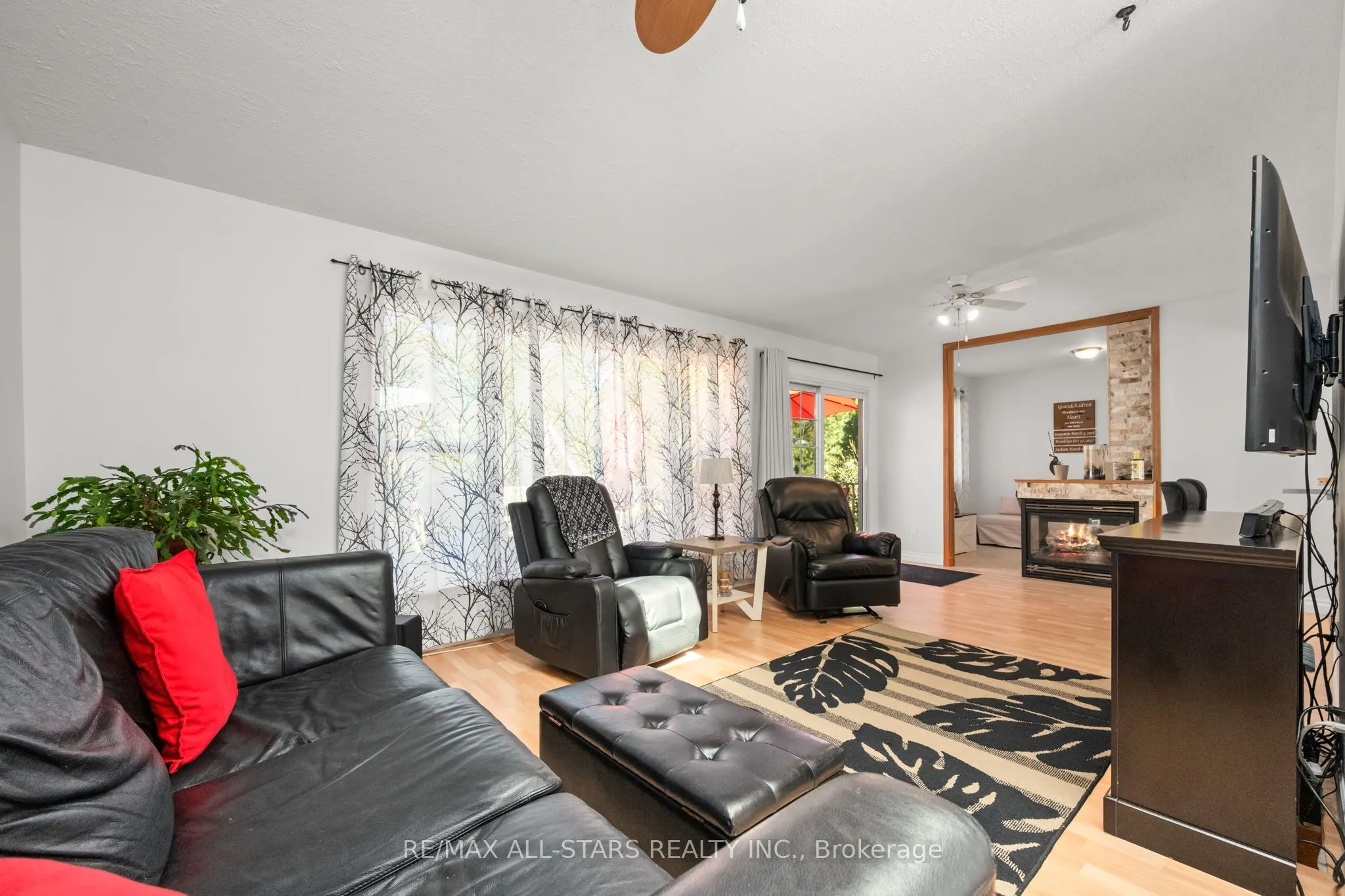 40 Riverglen Drive
