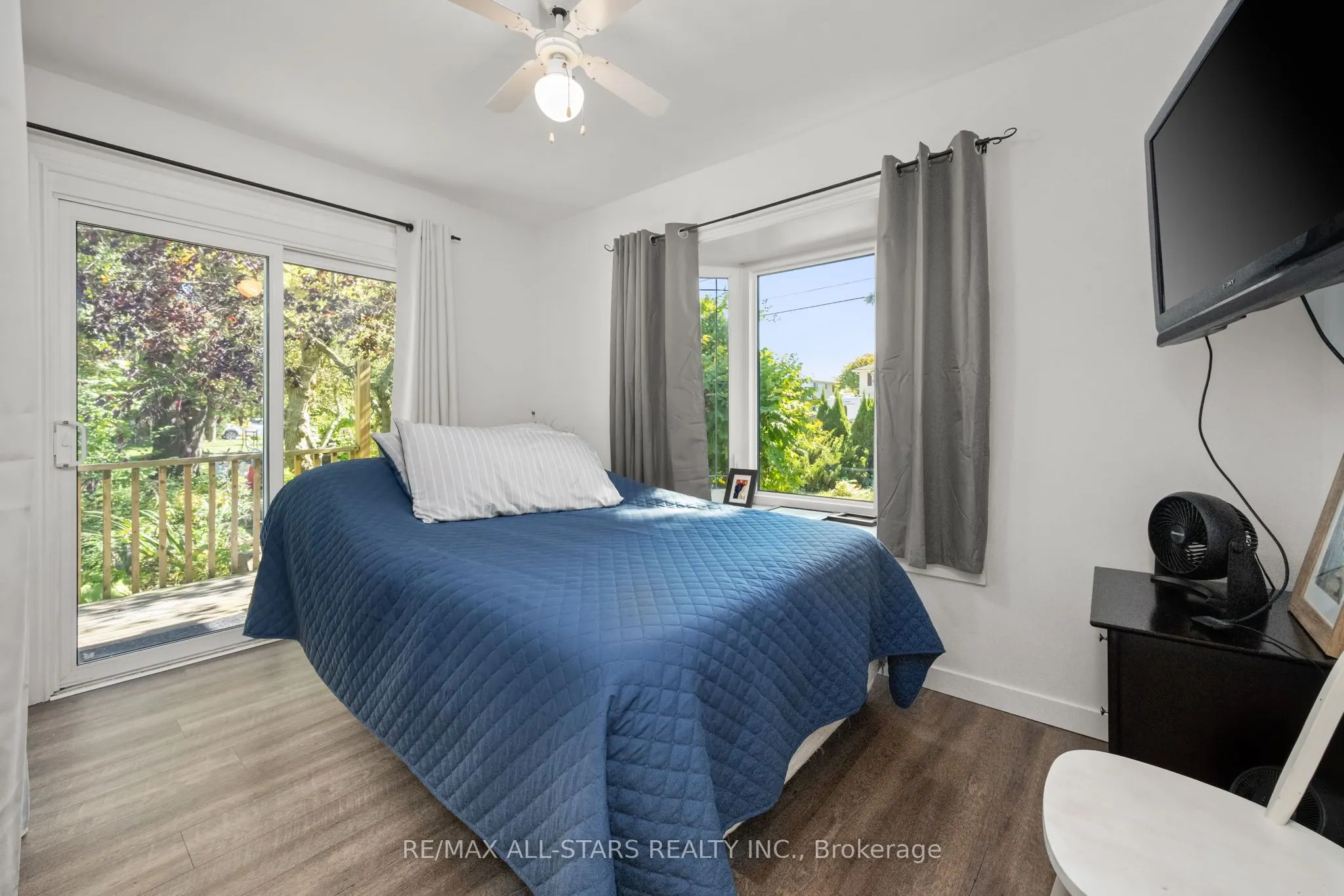 40 Riverglen Drive