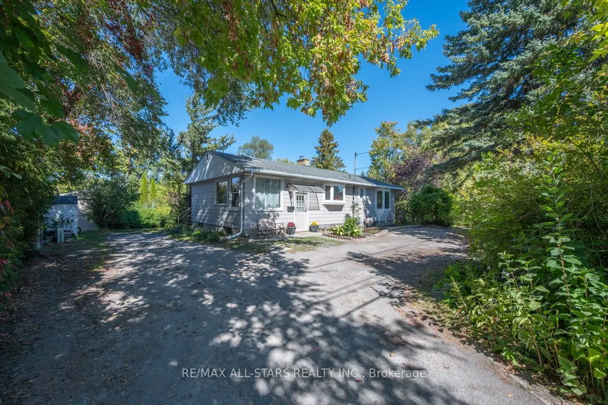 40 Riverglen Drive