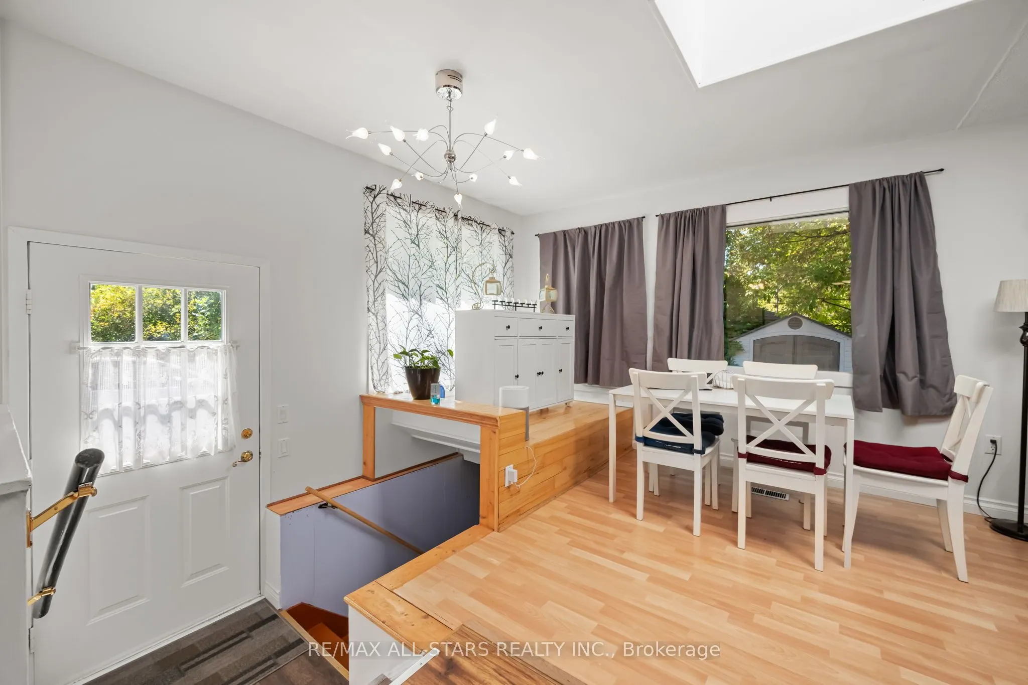 40 Riverglen Drive