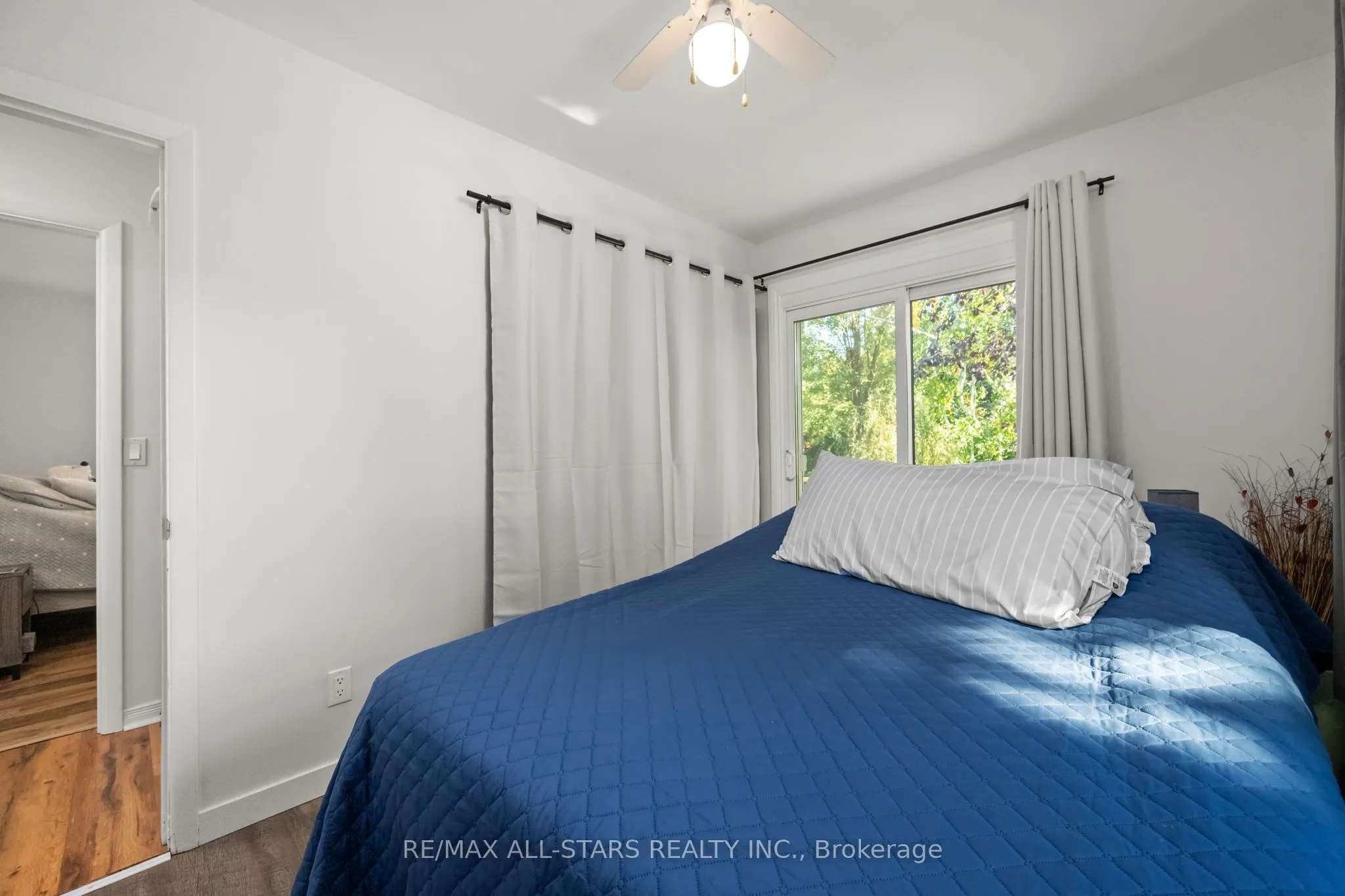 40 Riverglen Drive