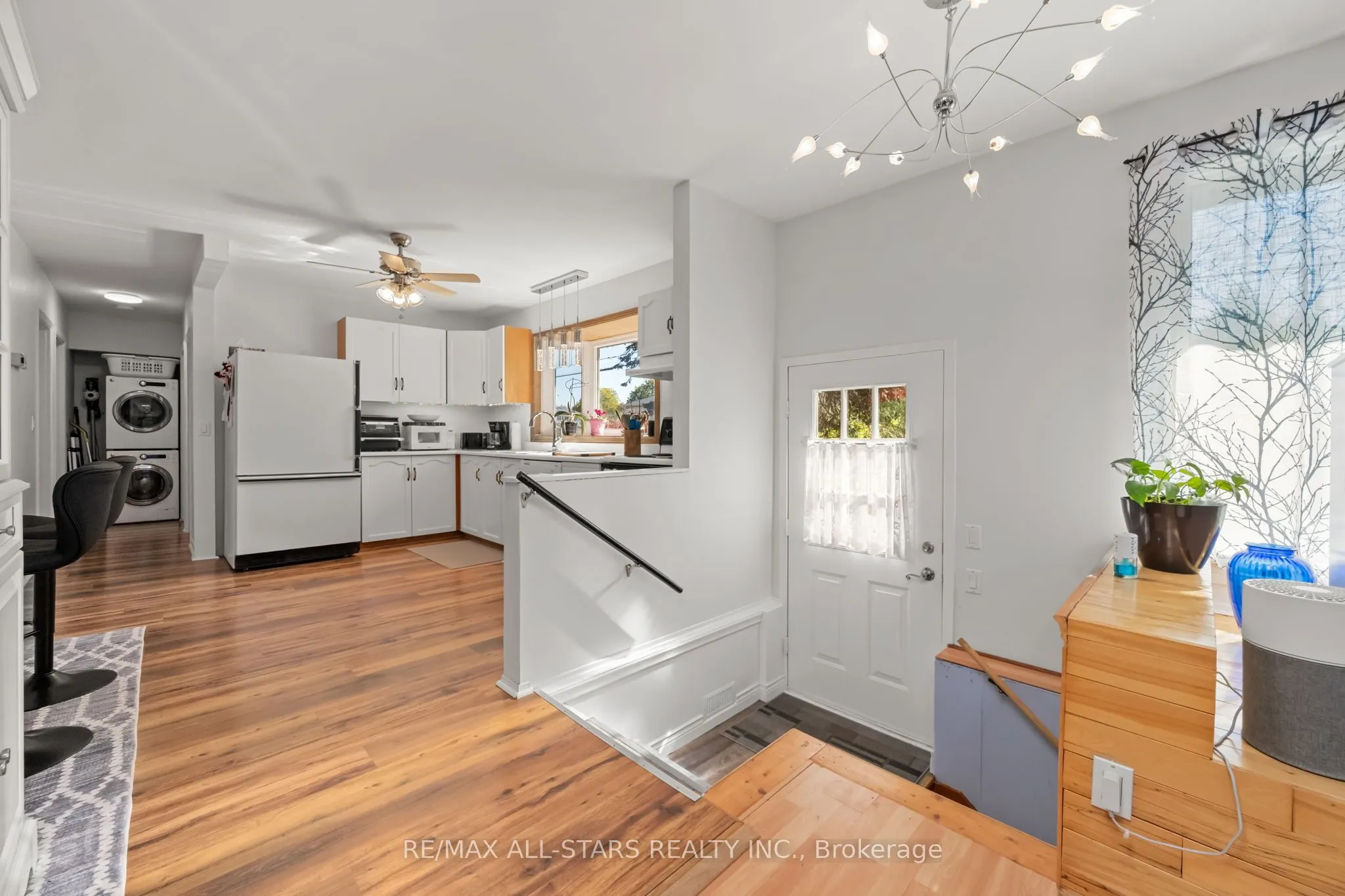 40 Riverglen Drive
