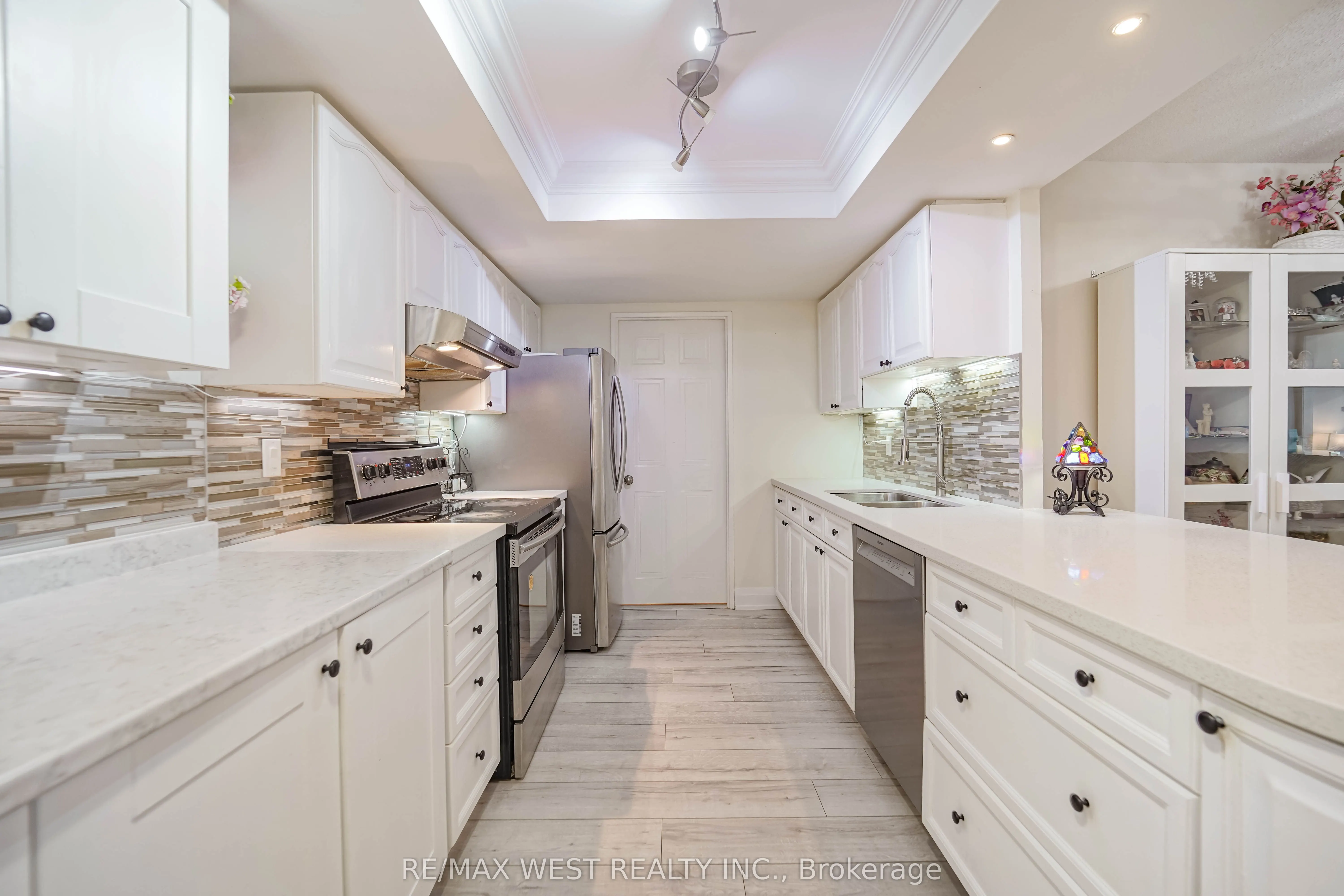 33 Weldrick Road E, #501