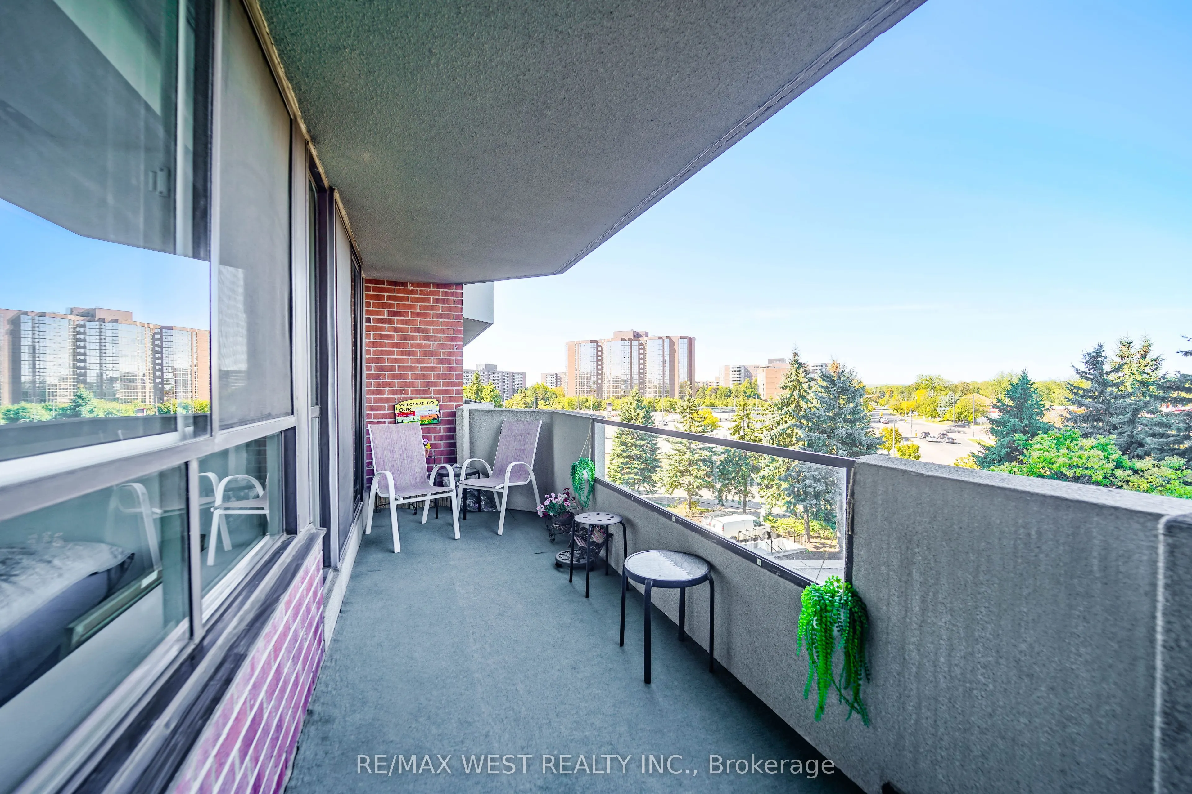 33 Weldrick Road E, #501