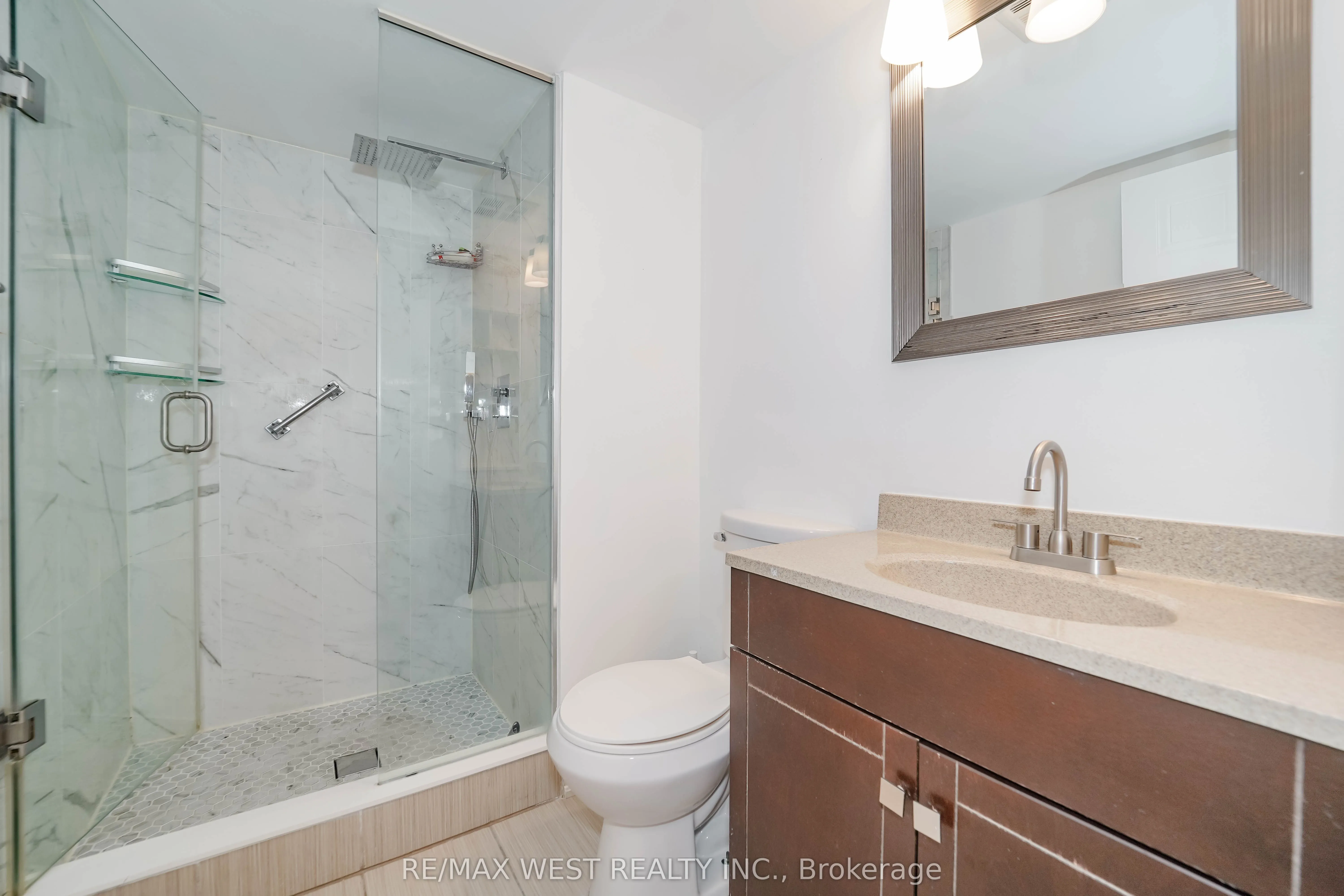 33 Weldrick Road E, #501
