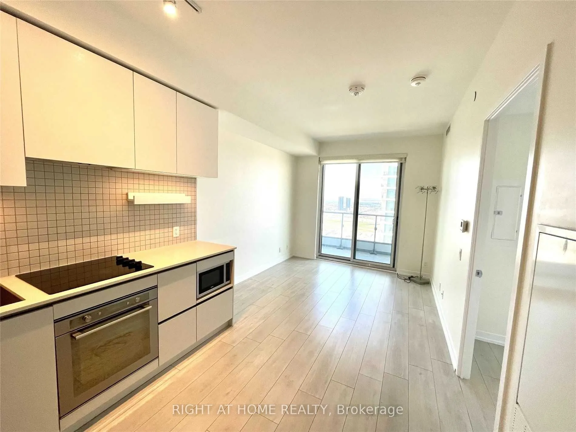 950 Portage Parkway, #3311