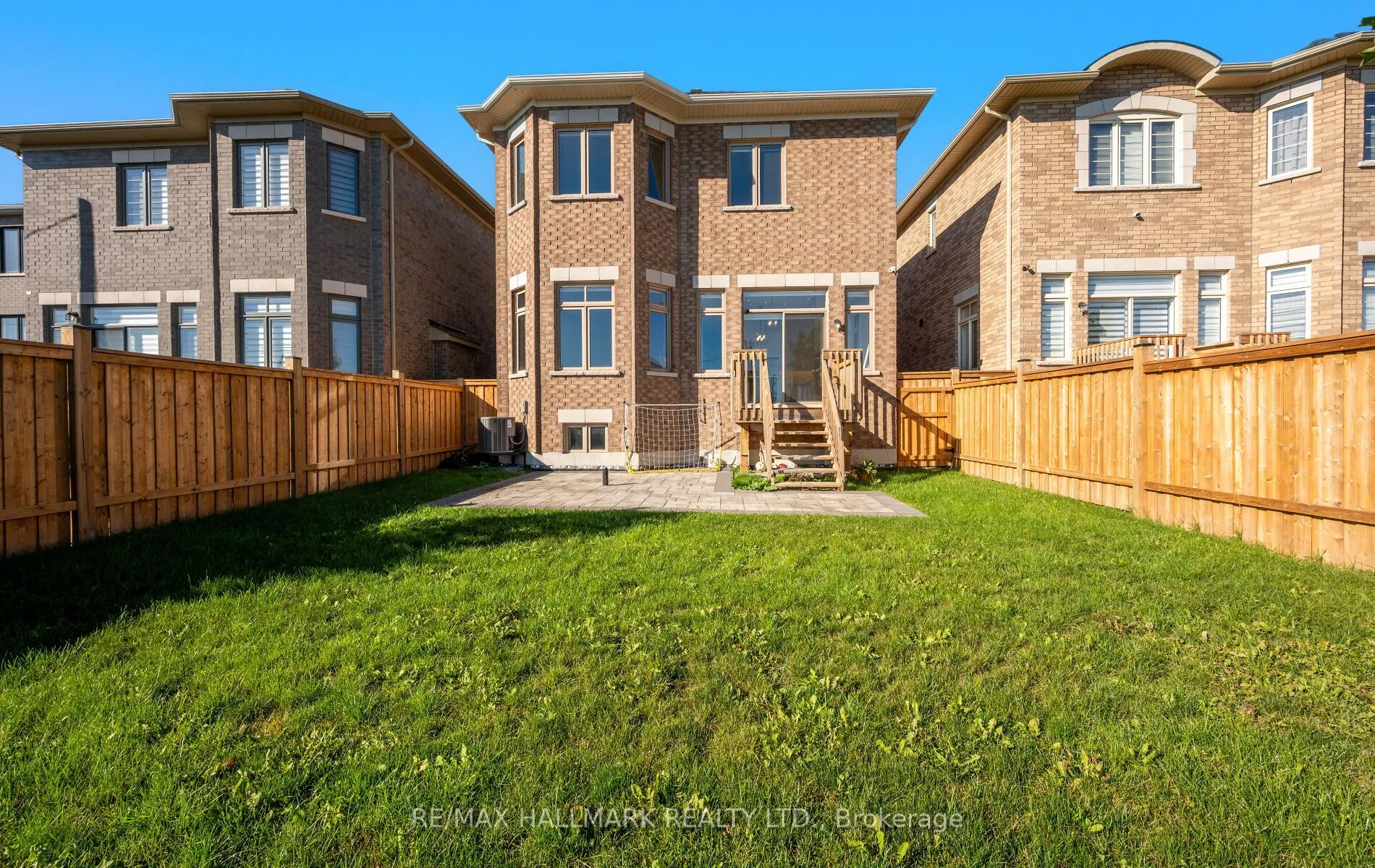 123 Bond Crescent