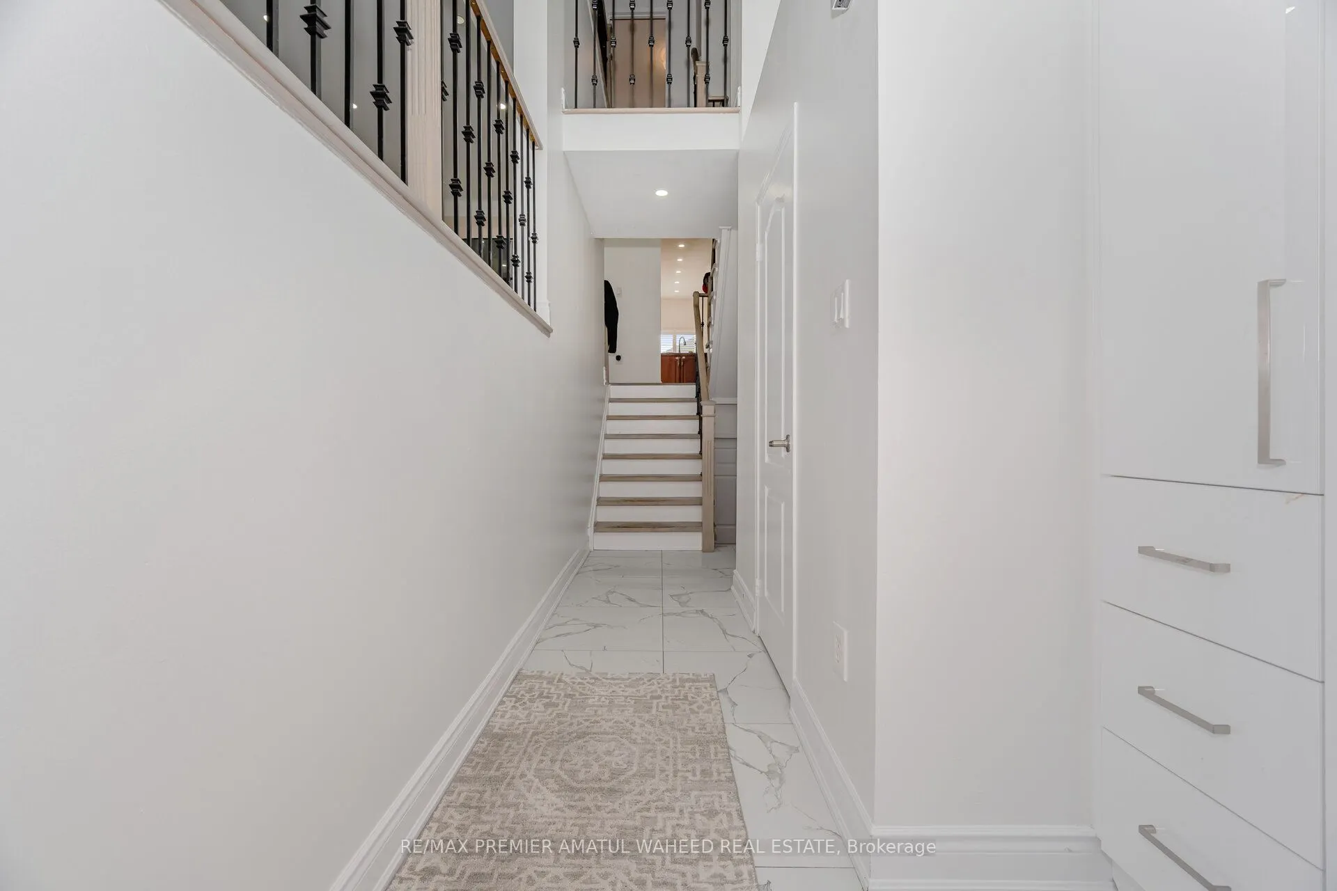 26 Coast Avenue