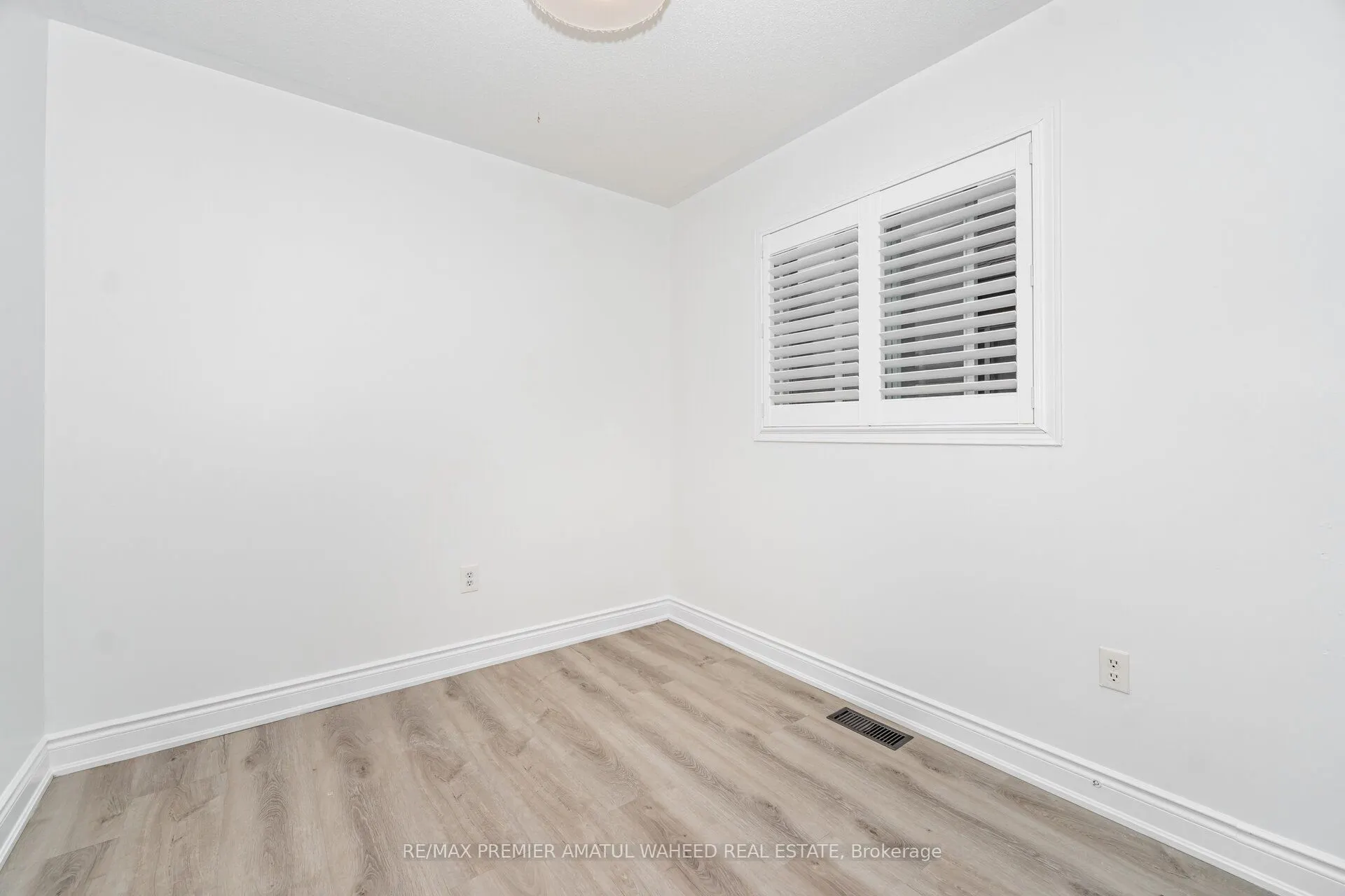 26 Coast Avenue