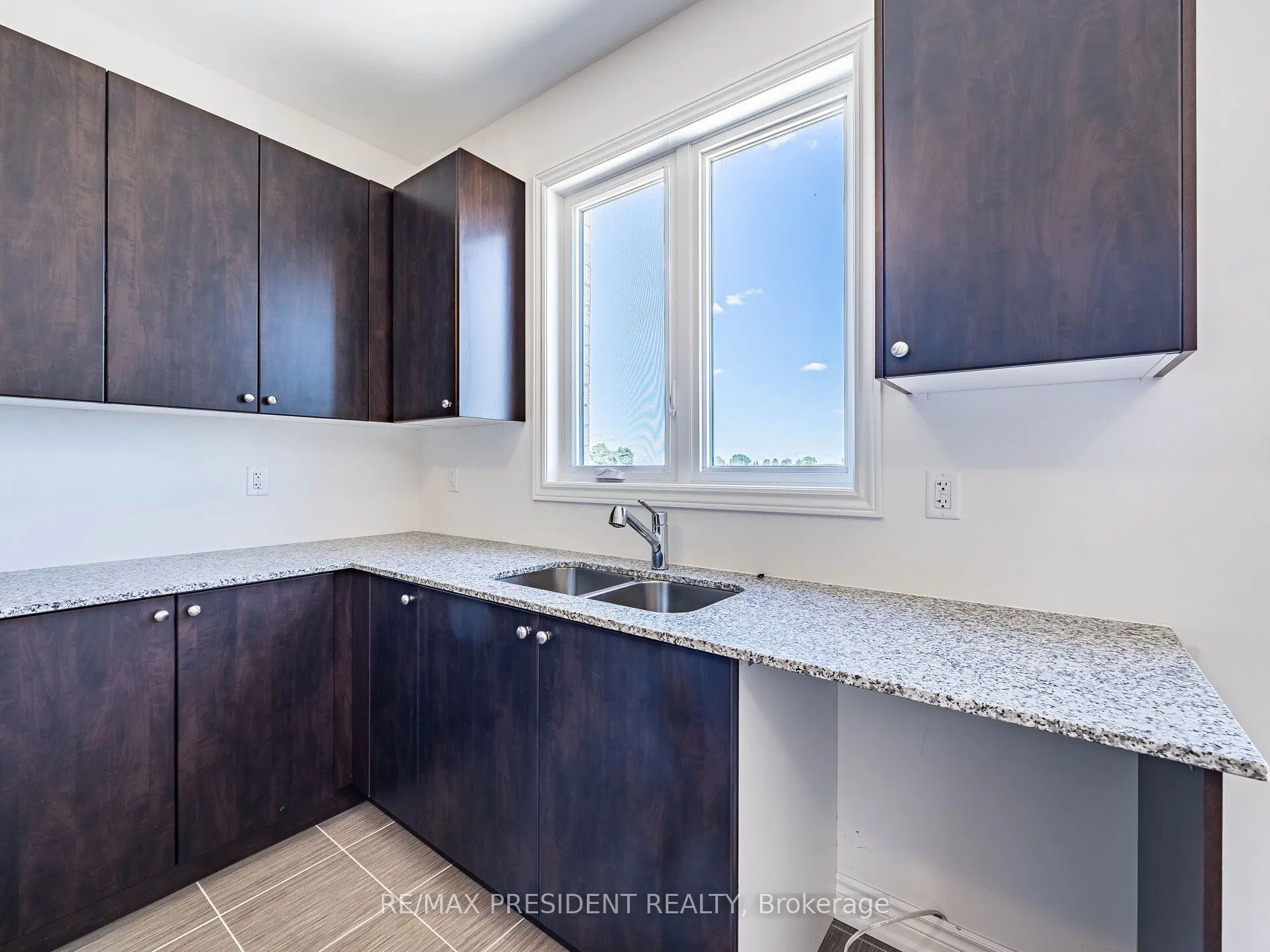 65 Brethet Heights