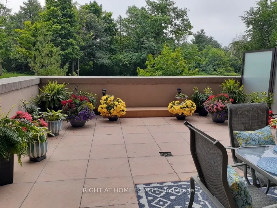 9255 Jane Street, #109
