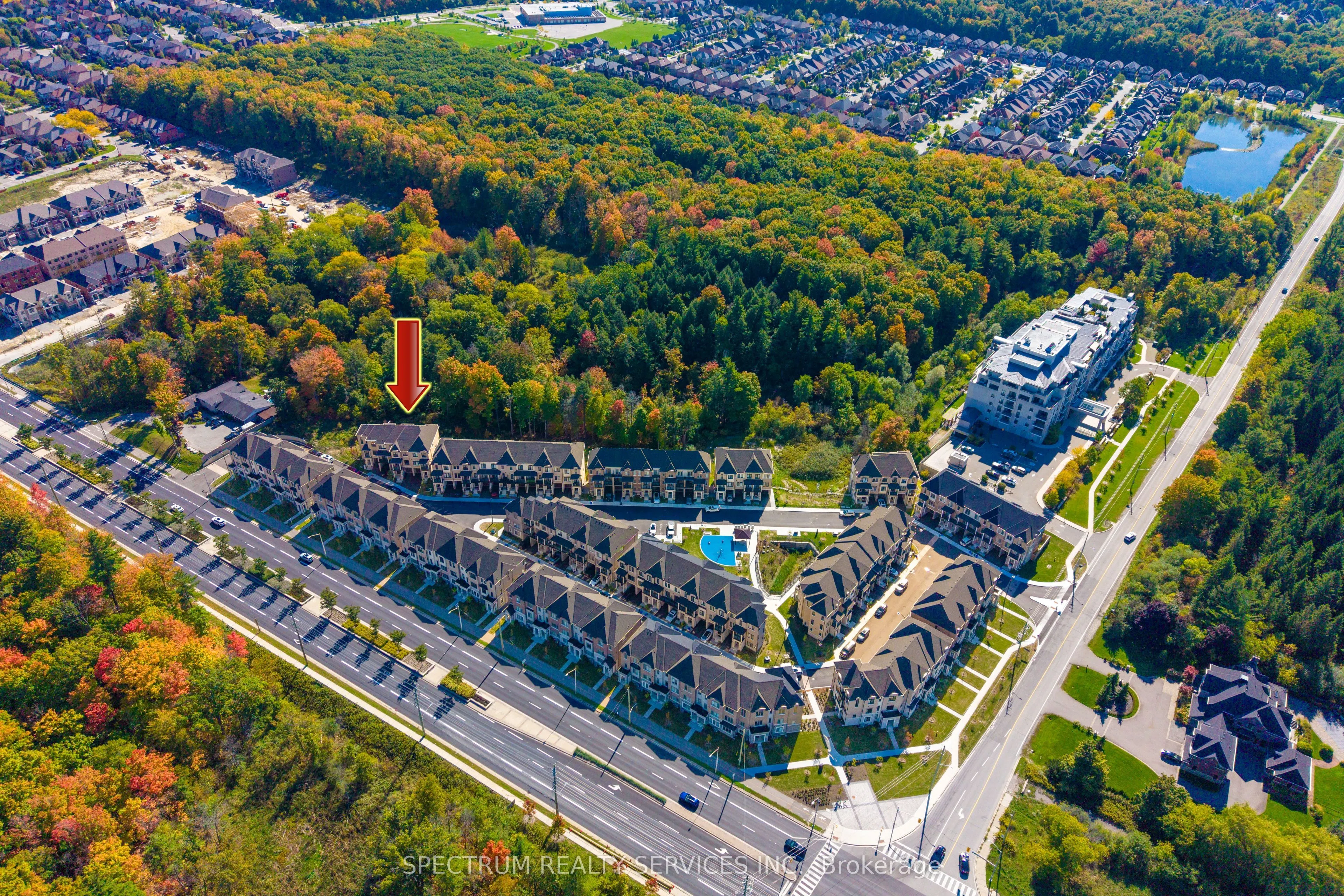 35 De La Roche Drive