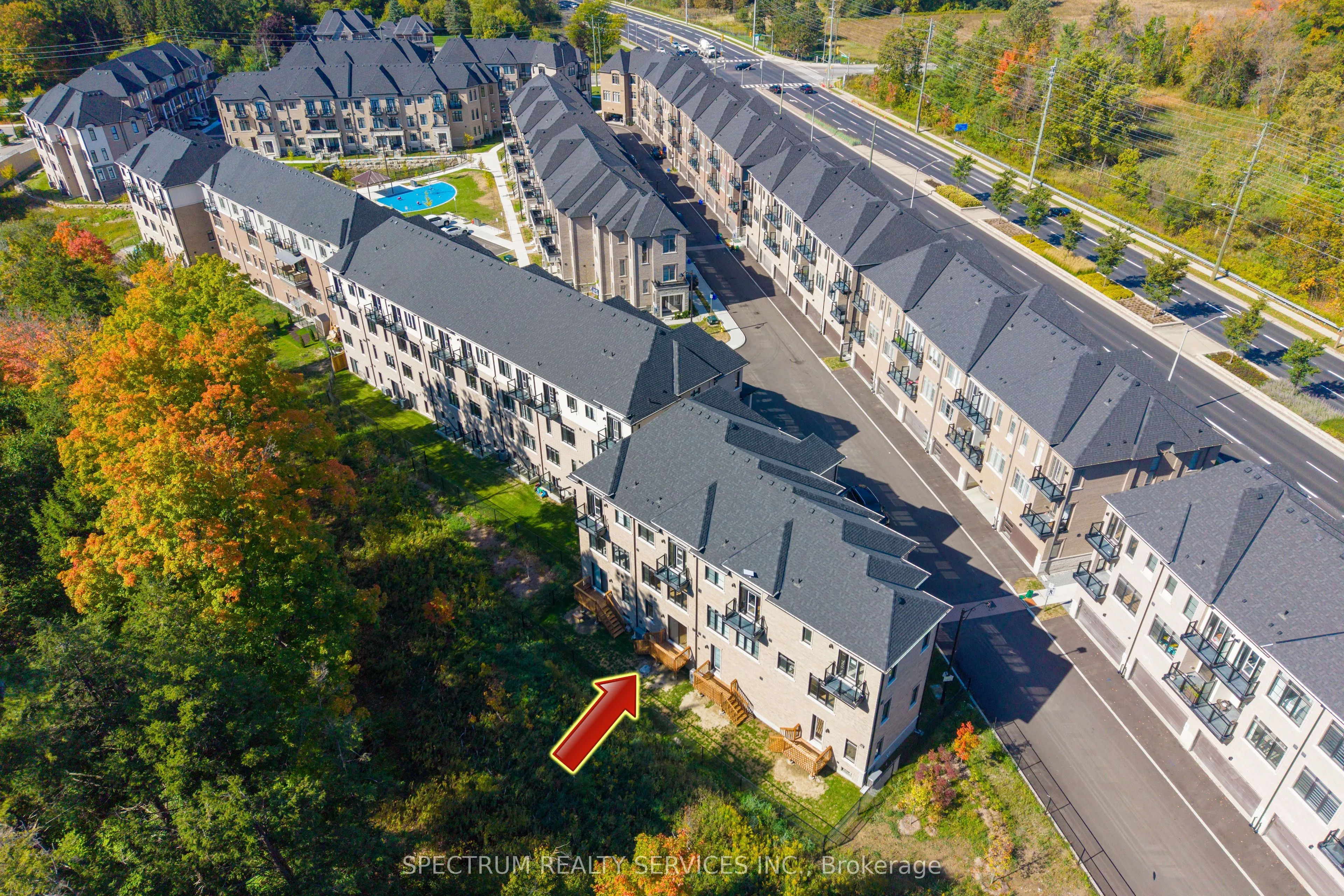 35 De La Roche Drive