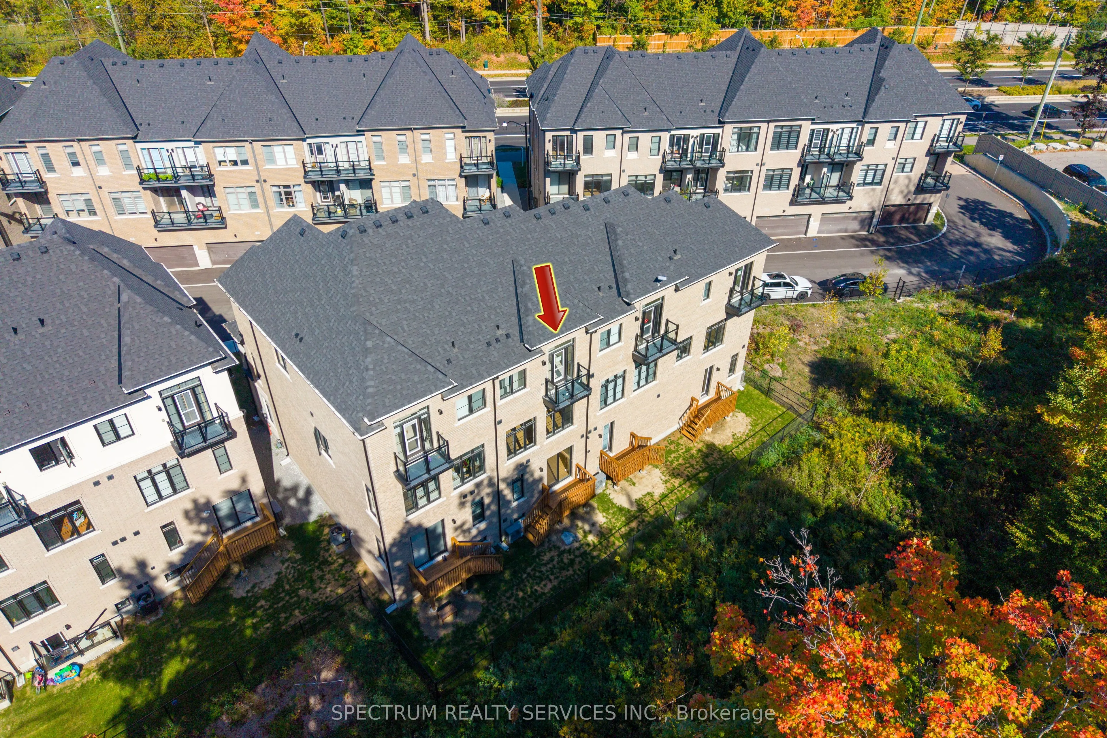 35 De La Roche Drive