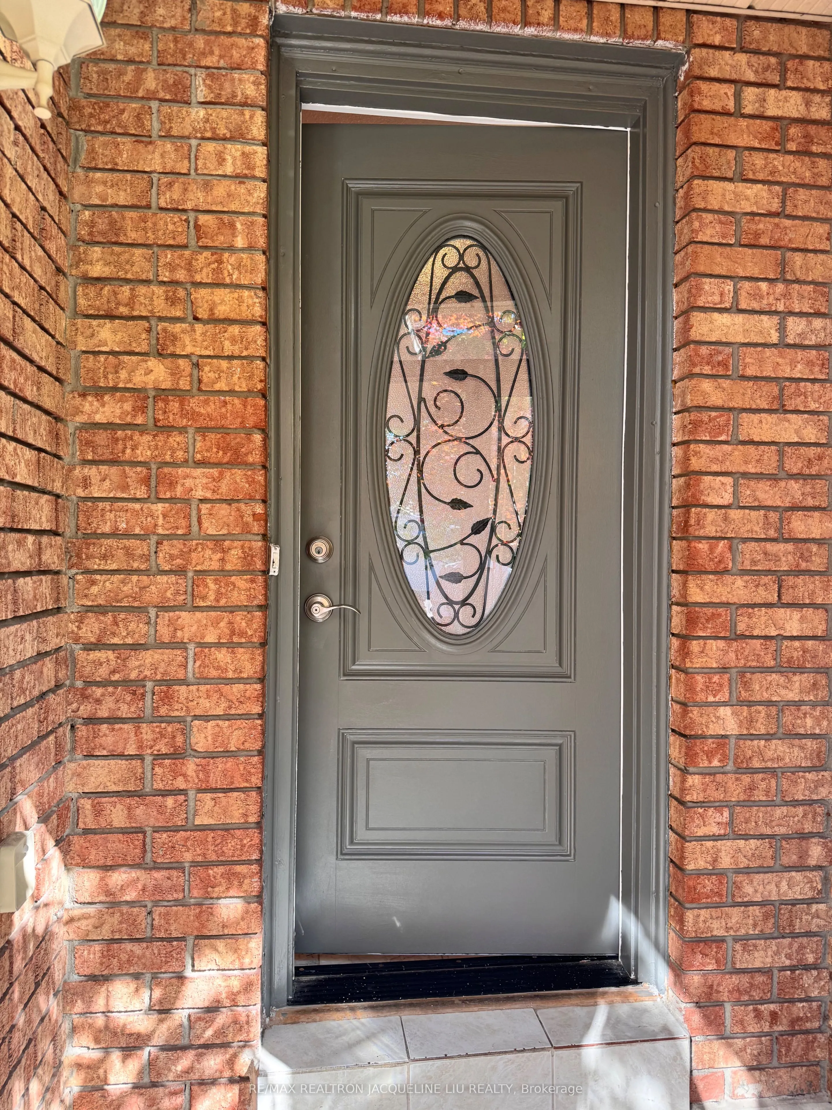 45 Breckonwood Crescent