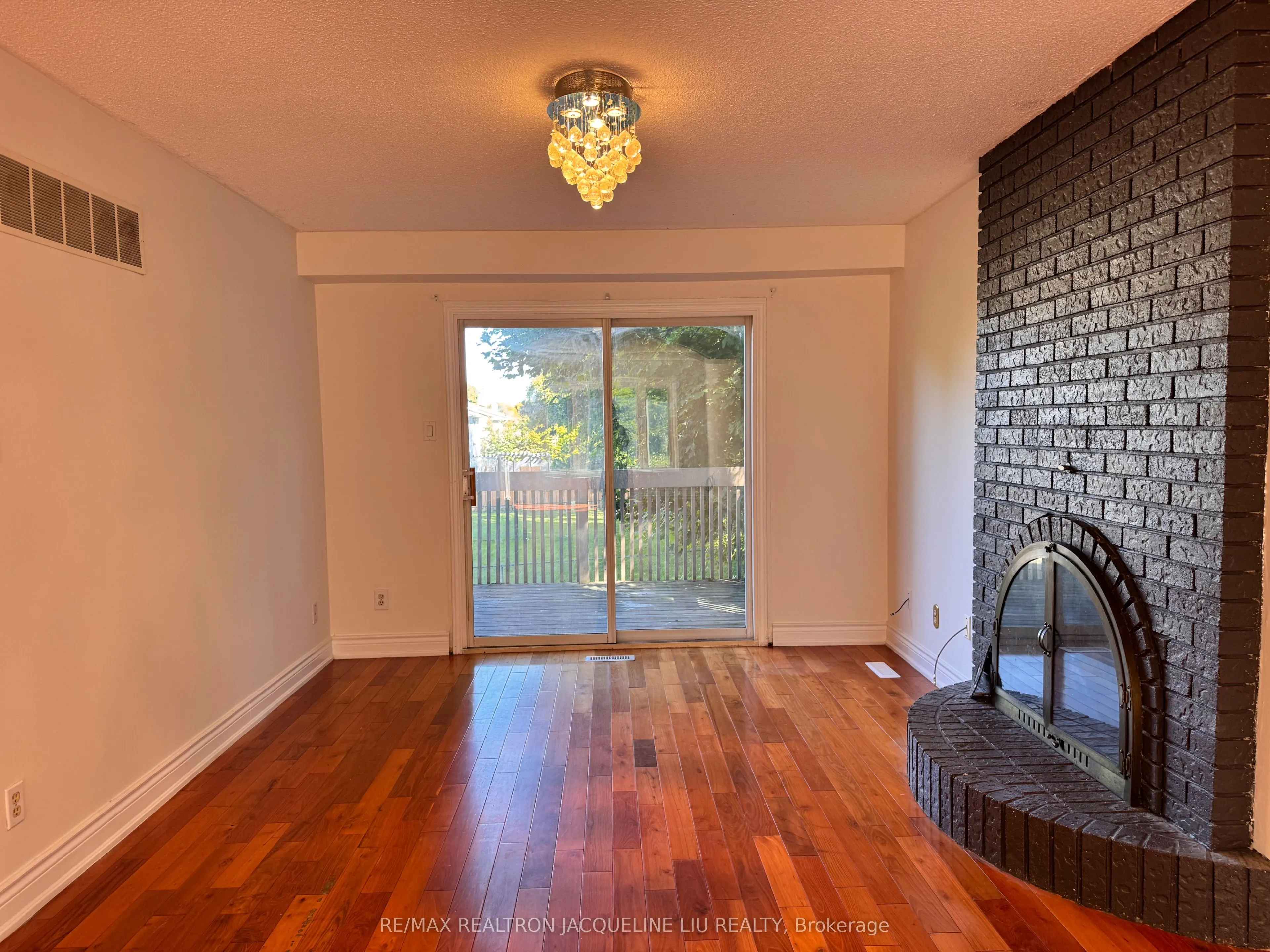 45 Breckonwood Crescent
