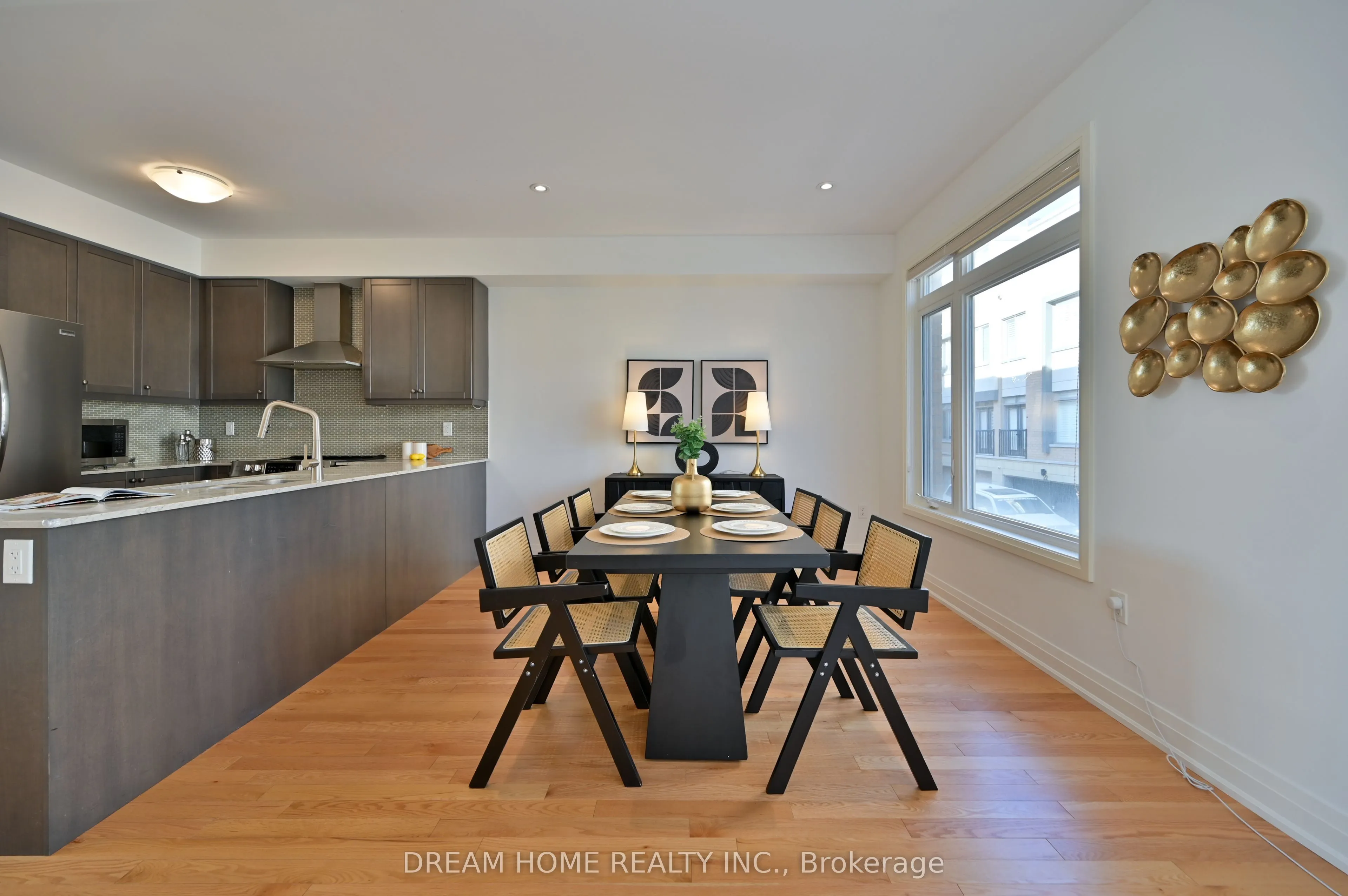 40 Teasel Way