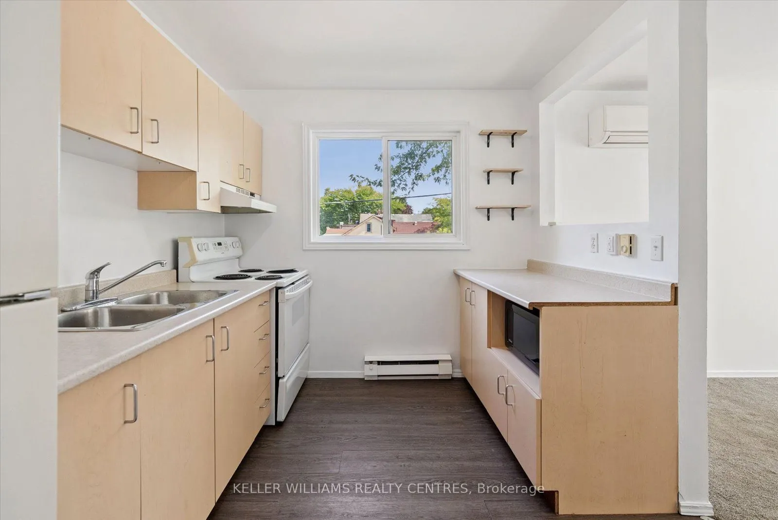 948 Lake Drive E, #104