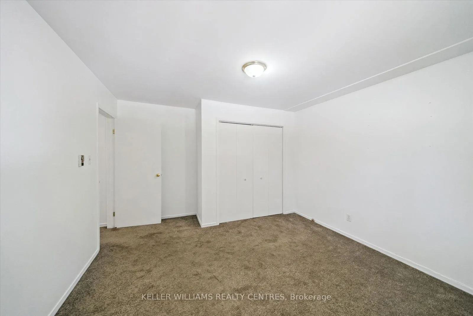 948 Lake Drive E, #104