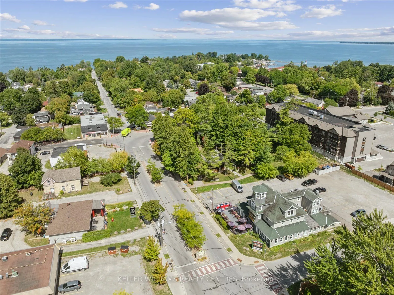 948 Lake Drive E, #104