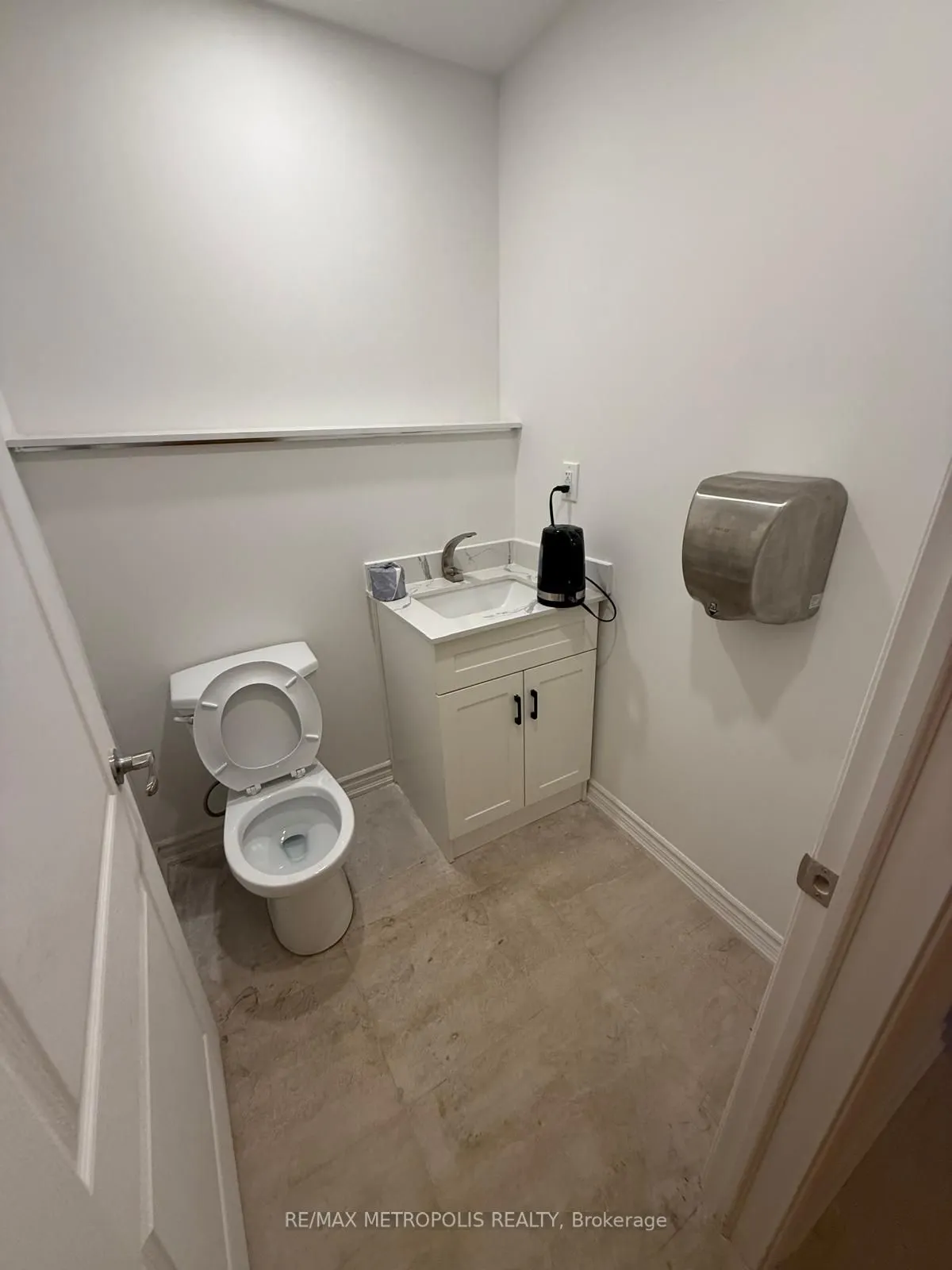 180 Steeles Avenue W, #20