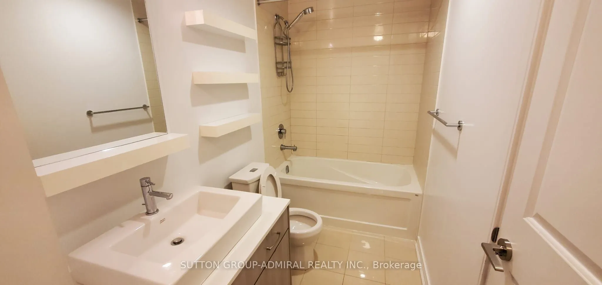 9205 Yonge Street E, #NE403