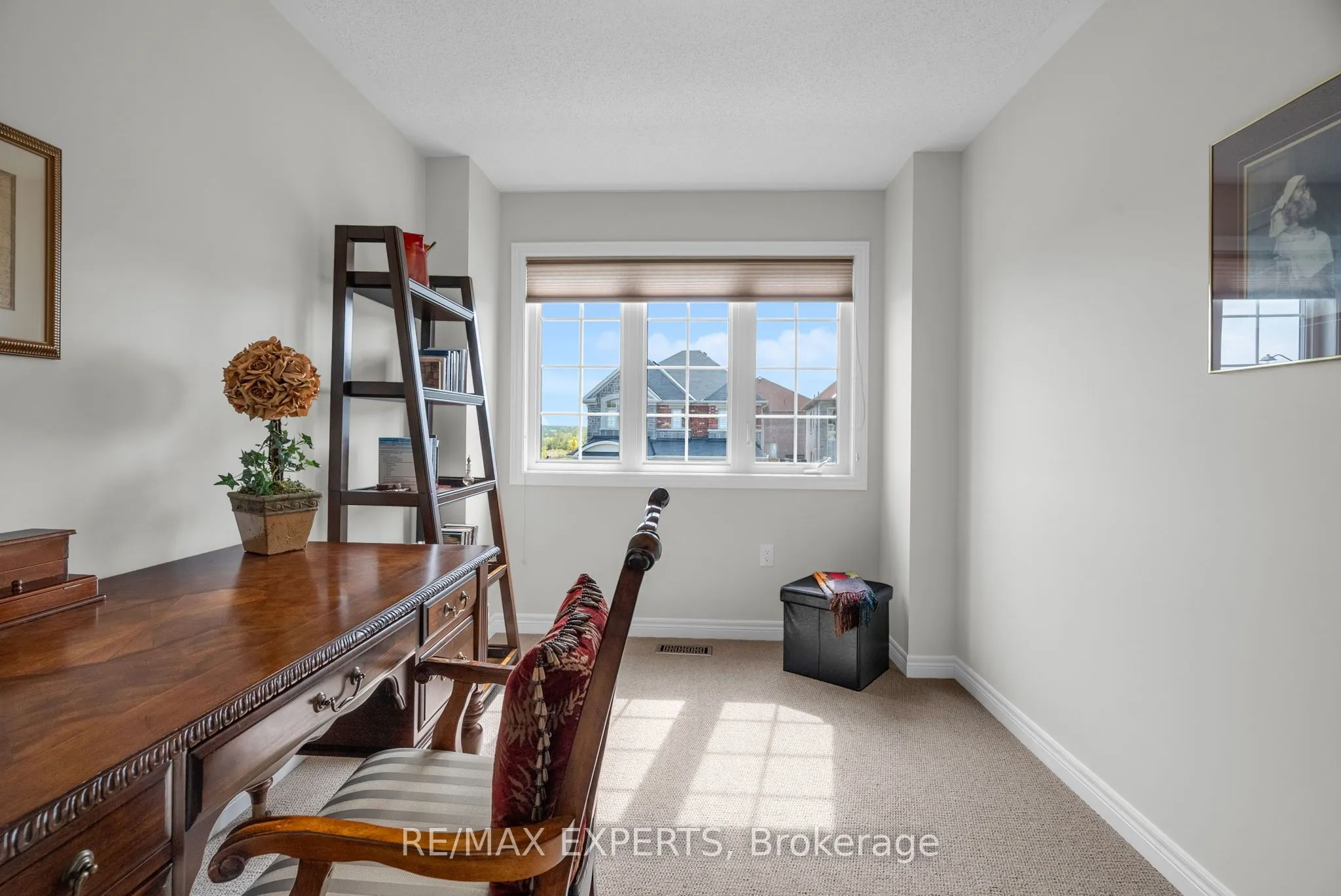 92 Robb Thomson Road