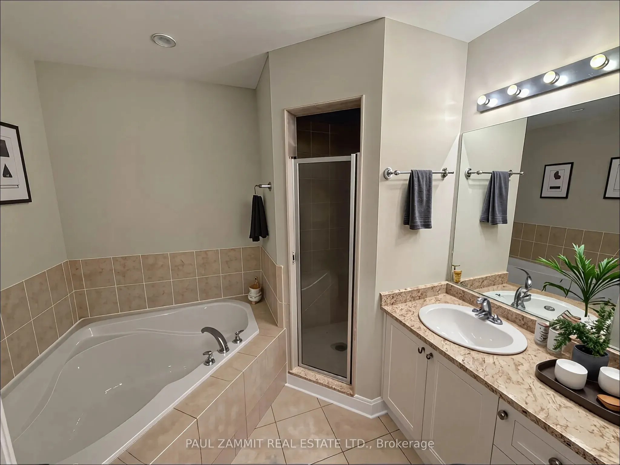 74 Sanctuary Way, #92