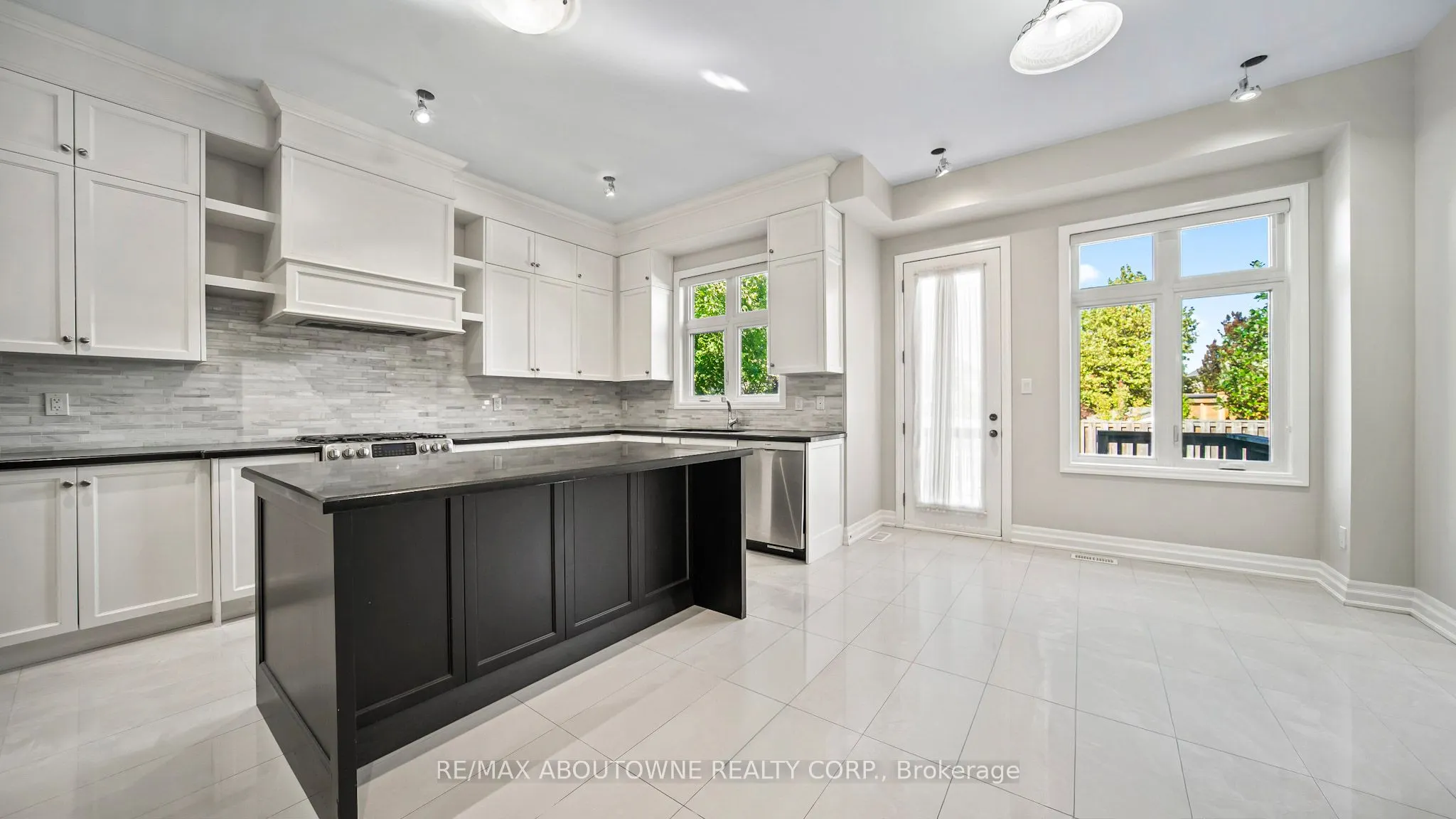 129 Robert Berry Crescent