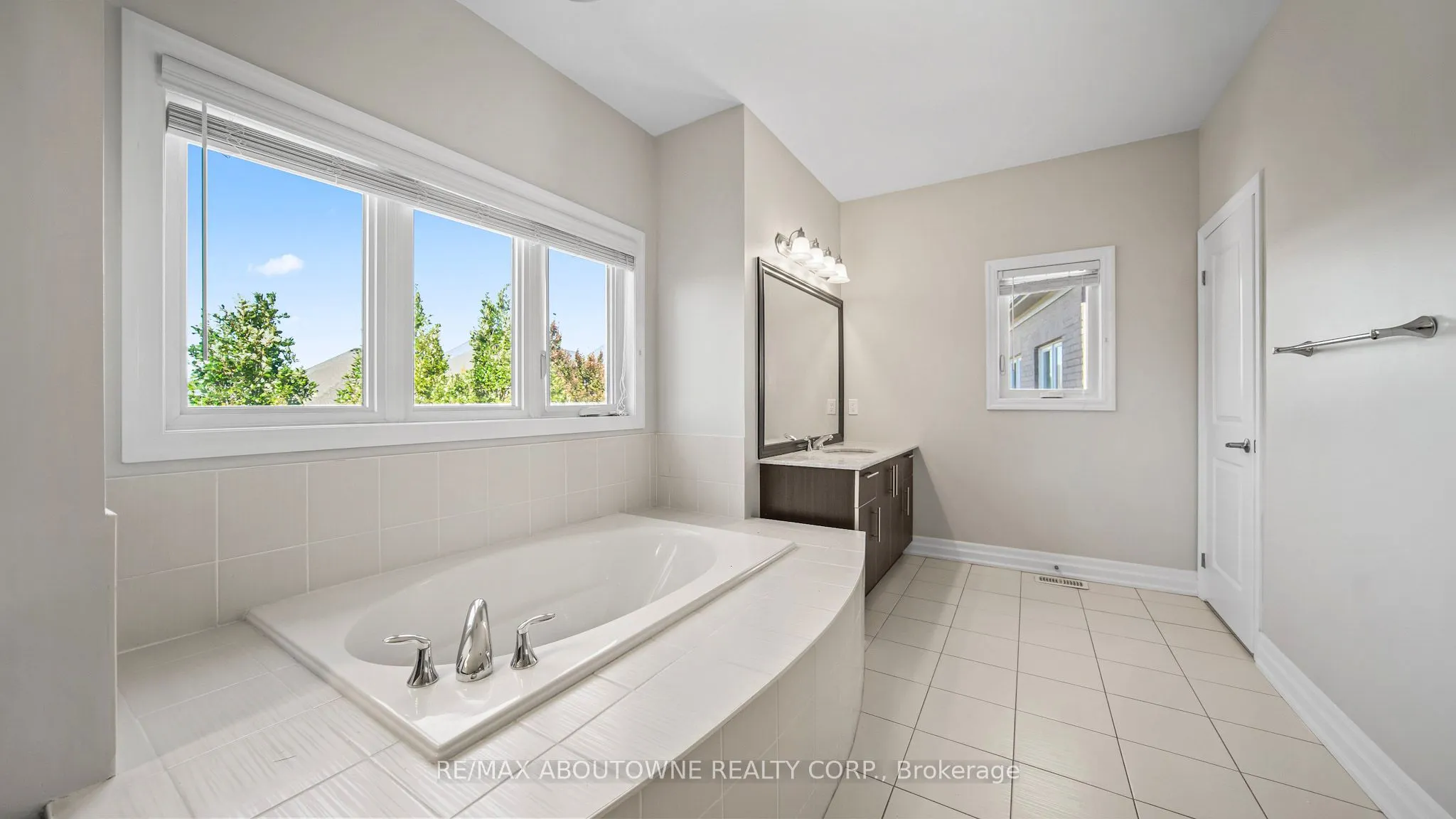 129 Robert Berry Crescent