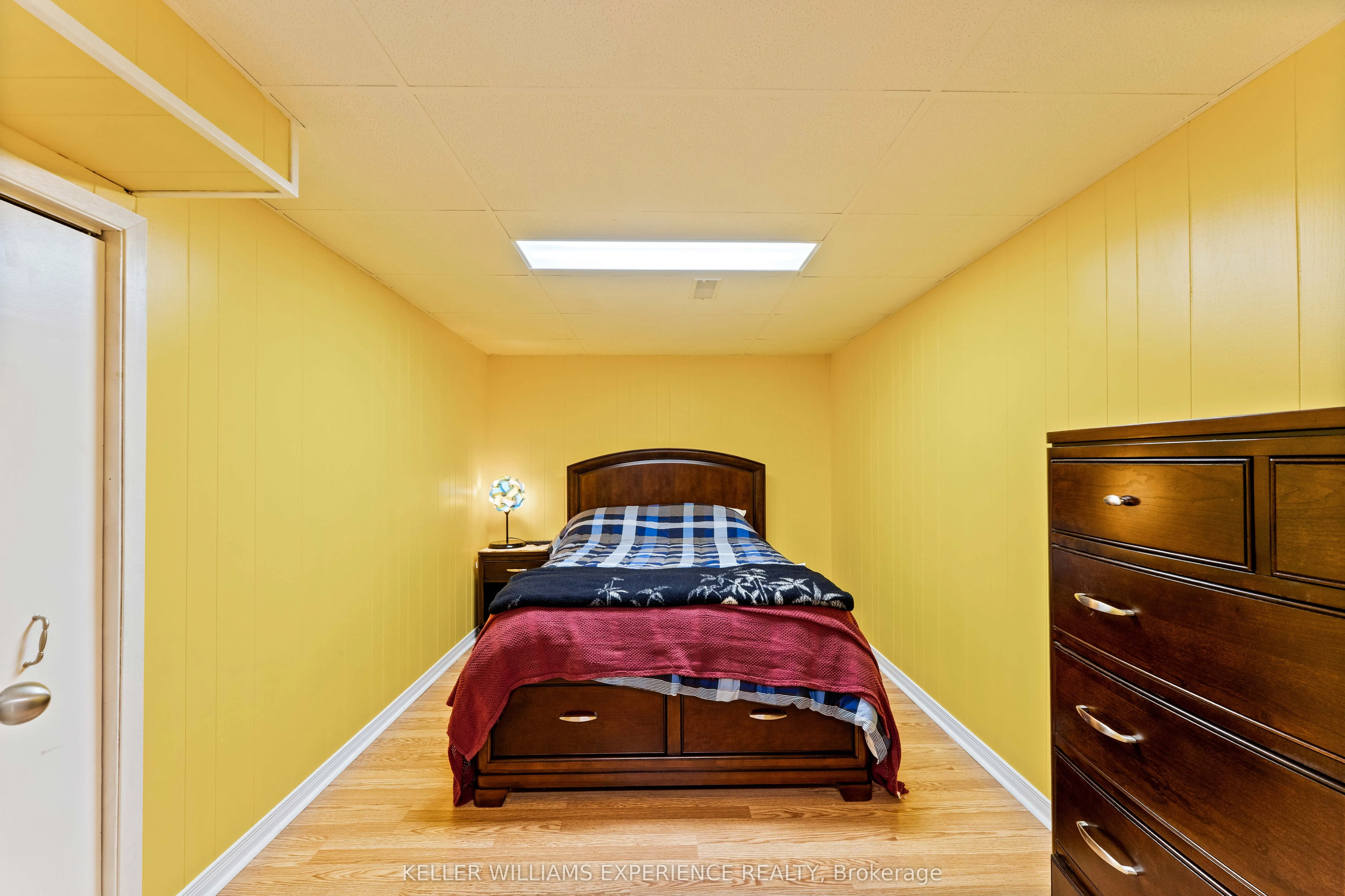 6 Sandsprings Crescent