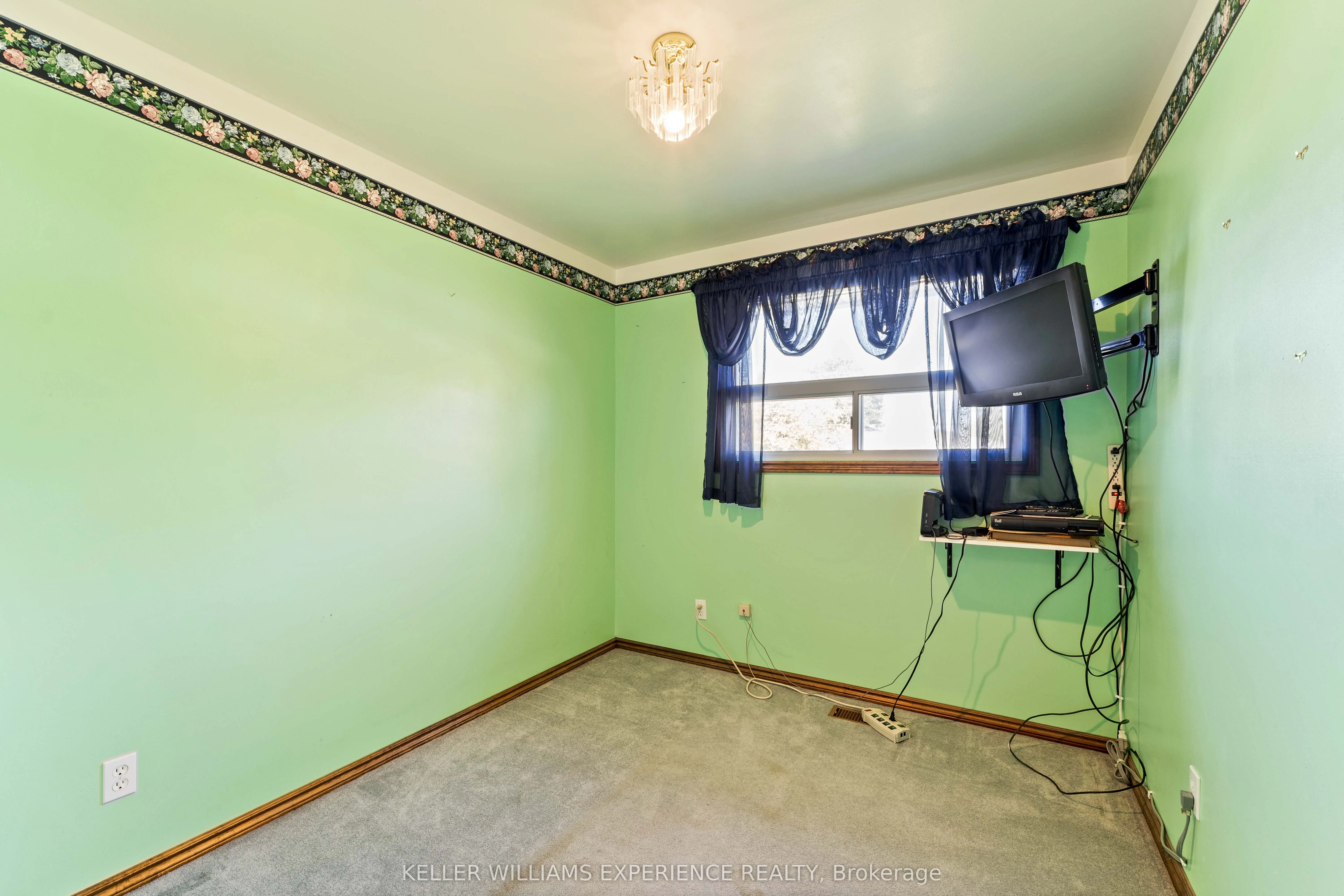 6 Sandsprings Crescent
