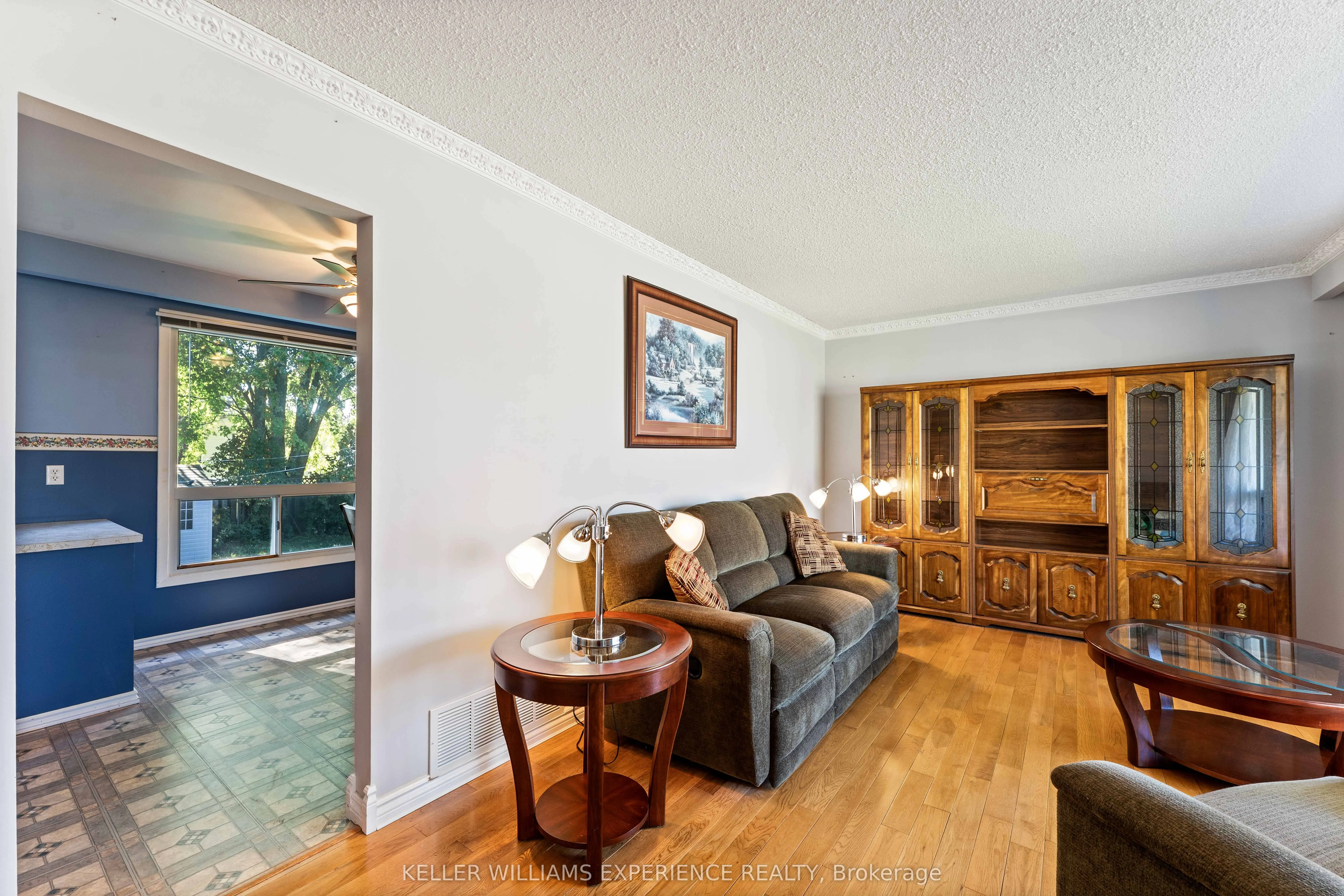 6 Sandsprings Crescent