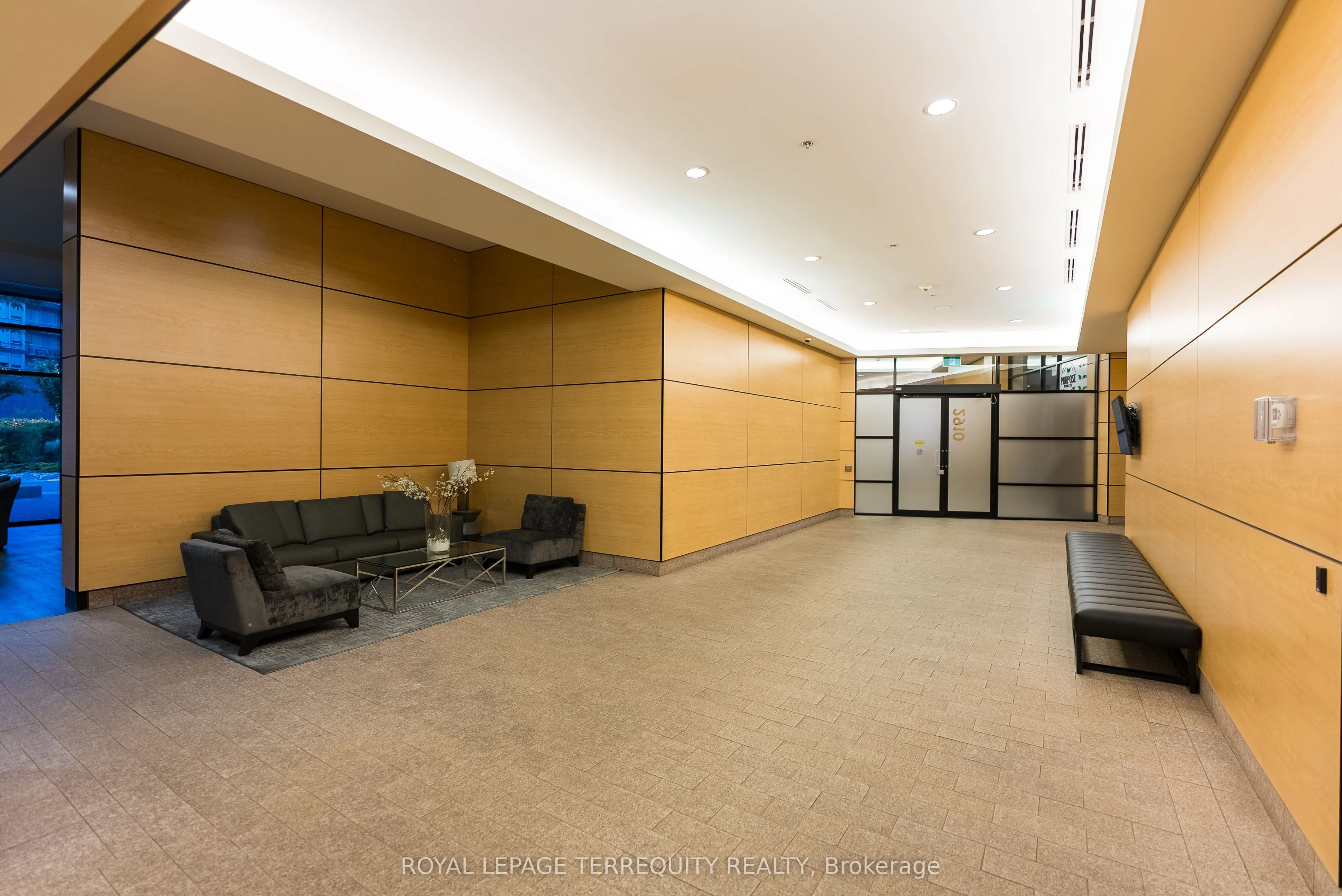 2910 Highway 7, #902