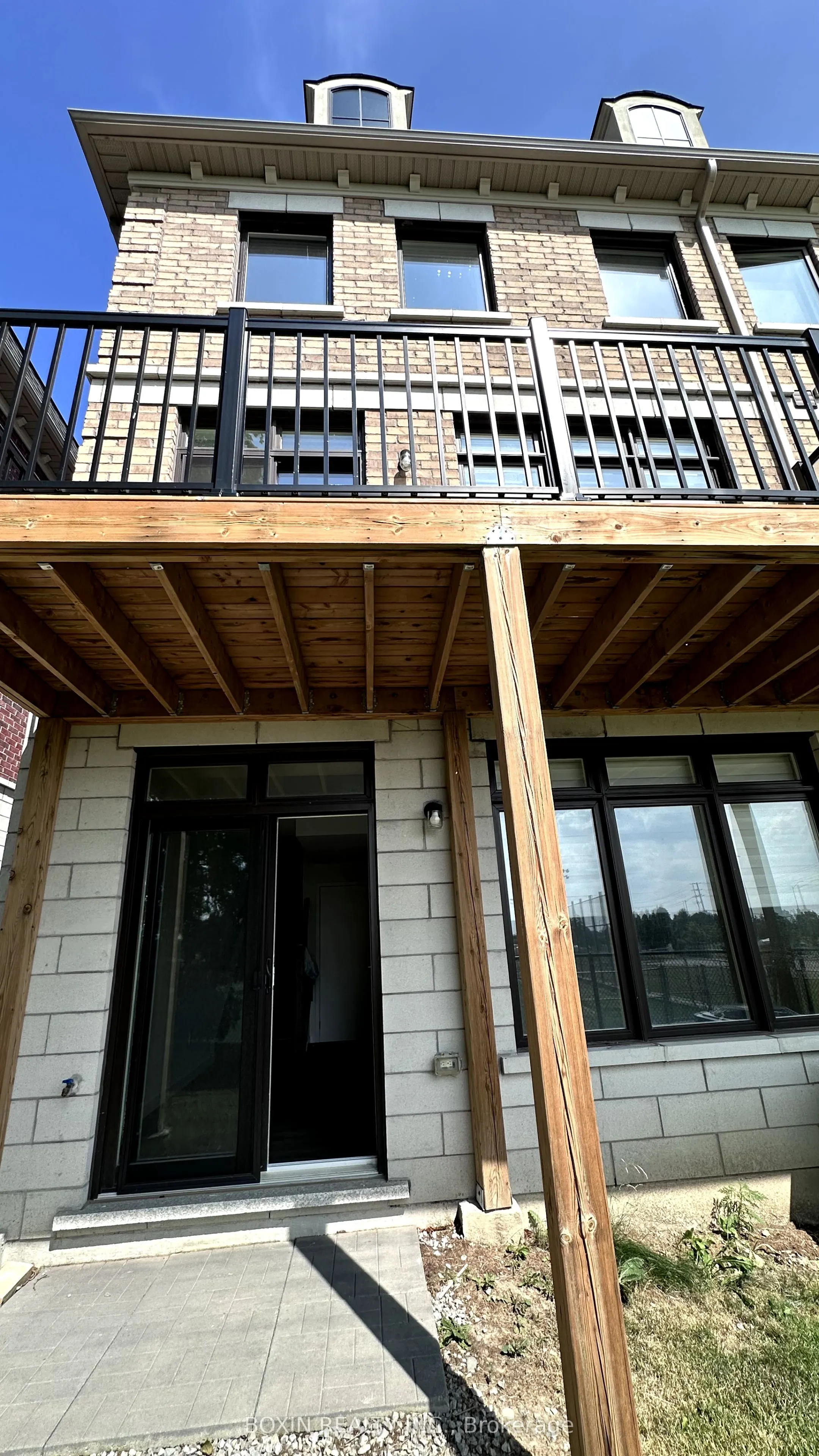 30 Seacoasts Circle